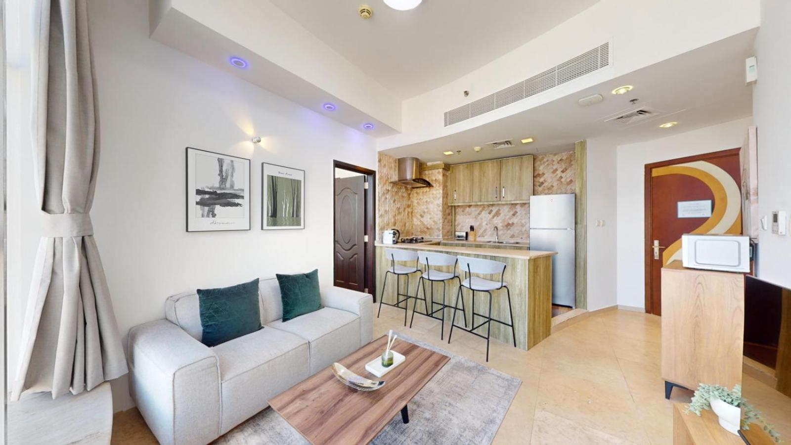 Zenith Tower A2 - Colourful One Bedroom *