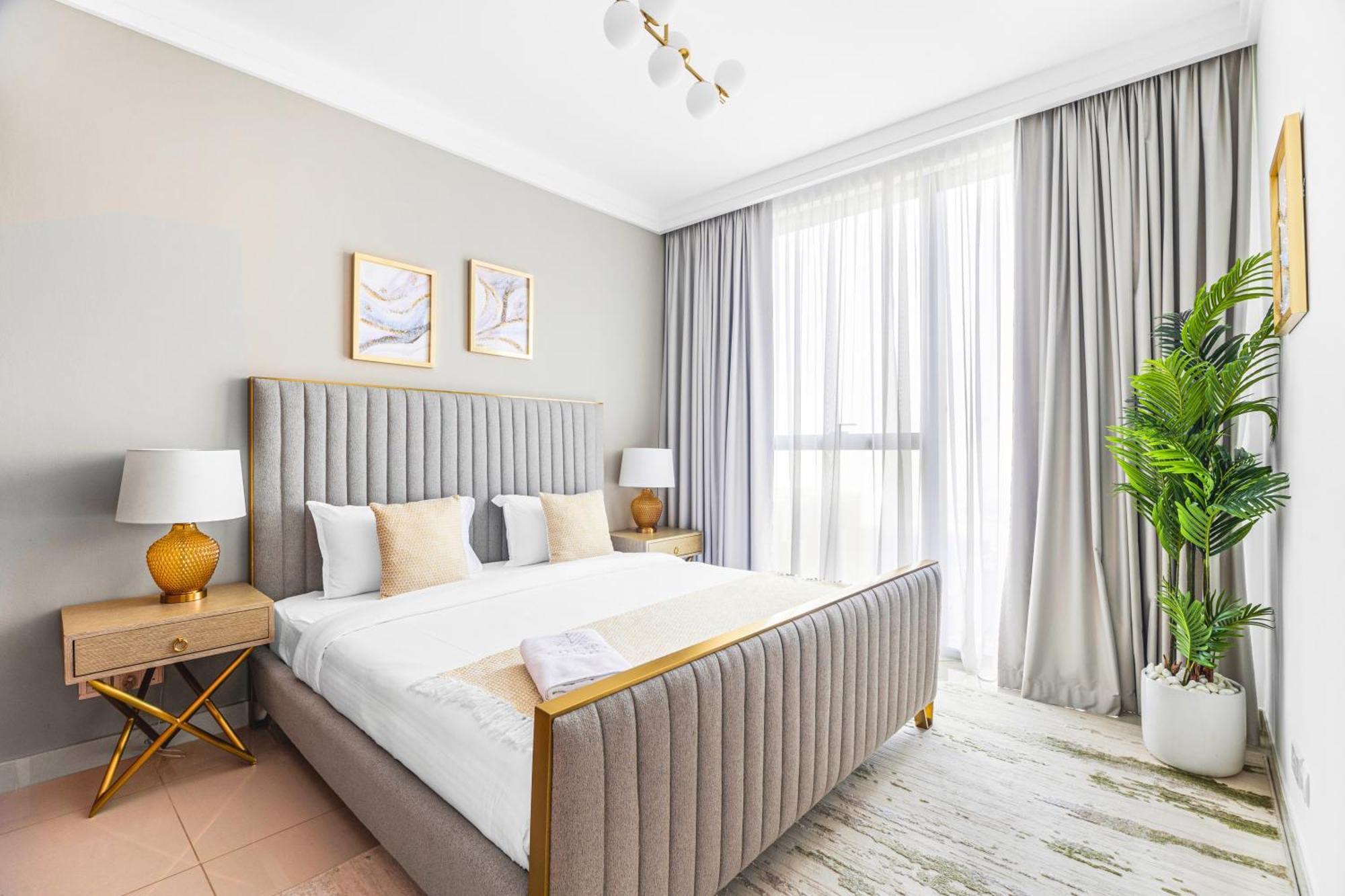 Apartment Eden's Homes & - Boulevard Point Dubai
