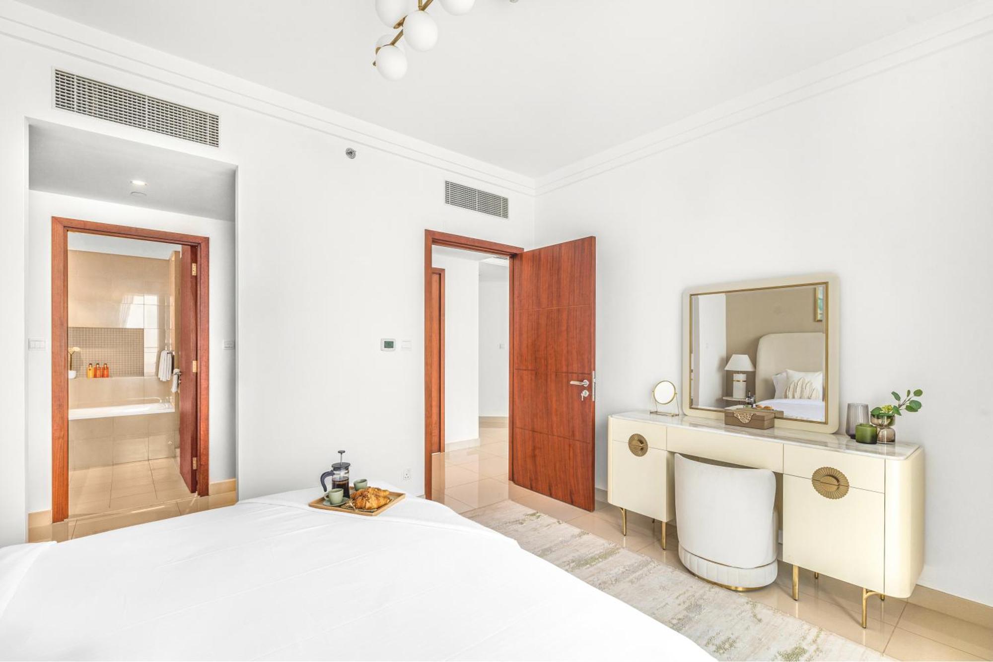 Eden's Homes & - Boulevard Point Apartment *