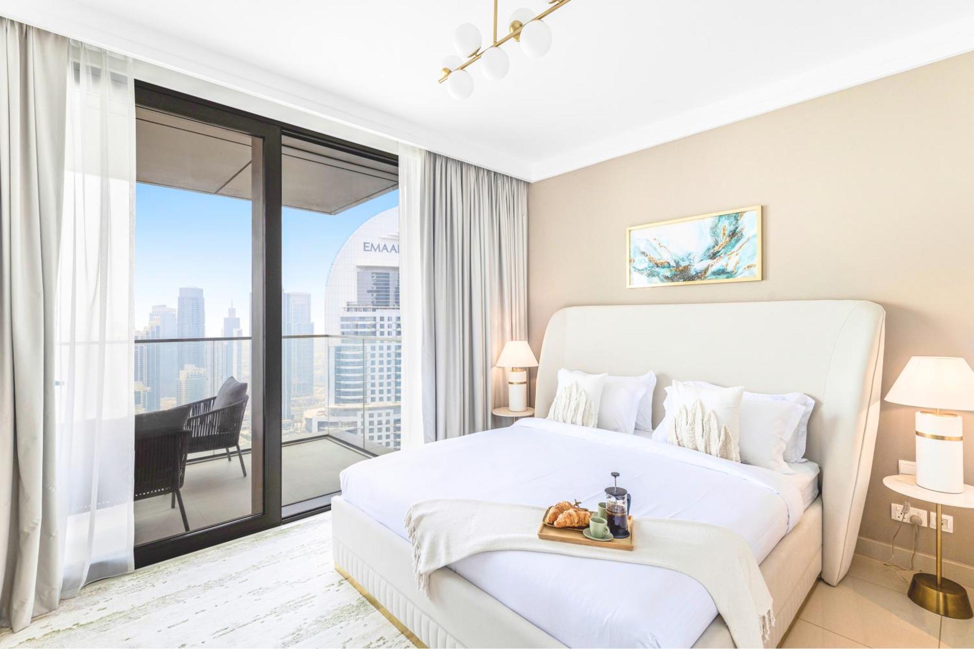 Eden's Homes & - Boulevard Point * Dubai