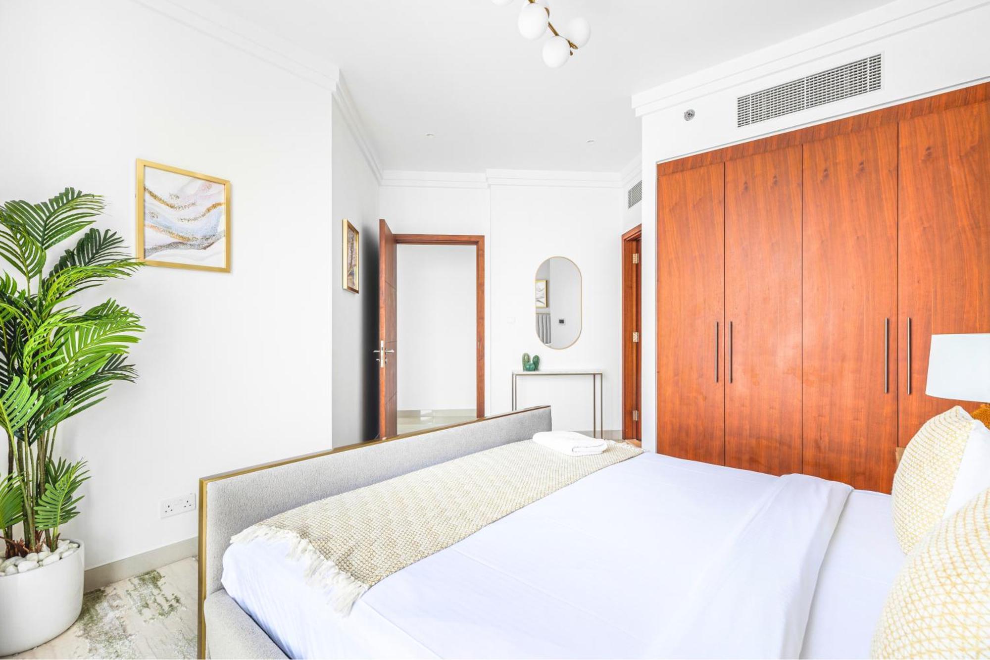 Eden's Homes & - Boulevard Point Dubai