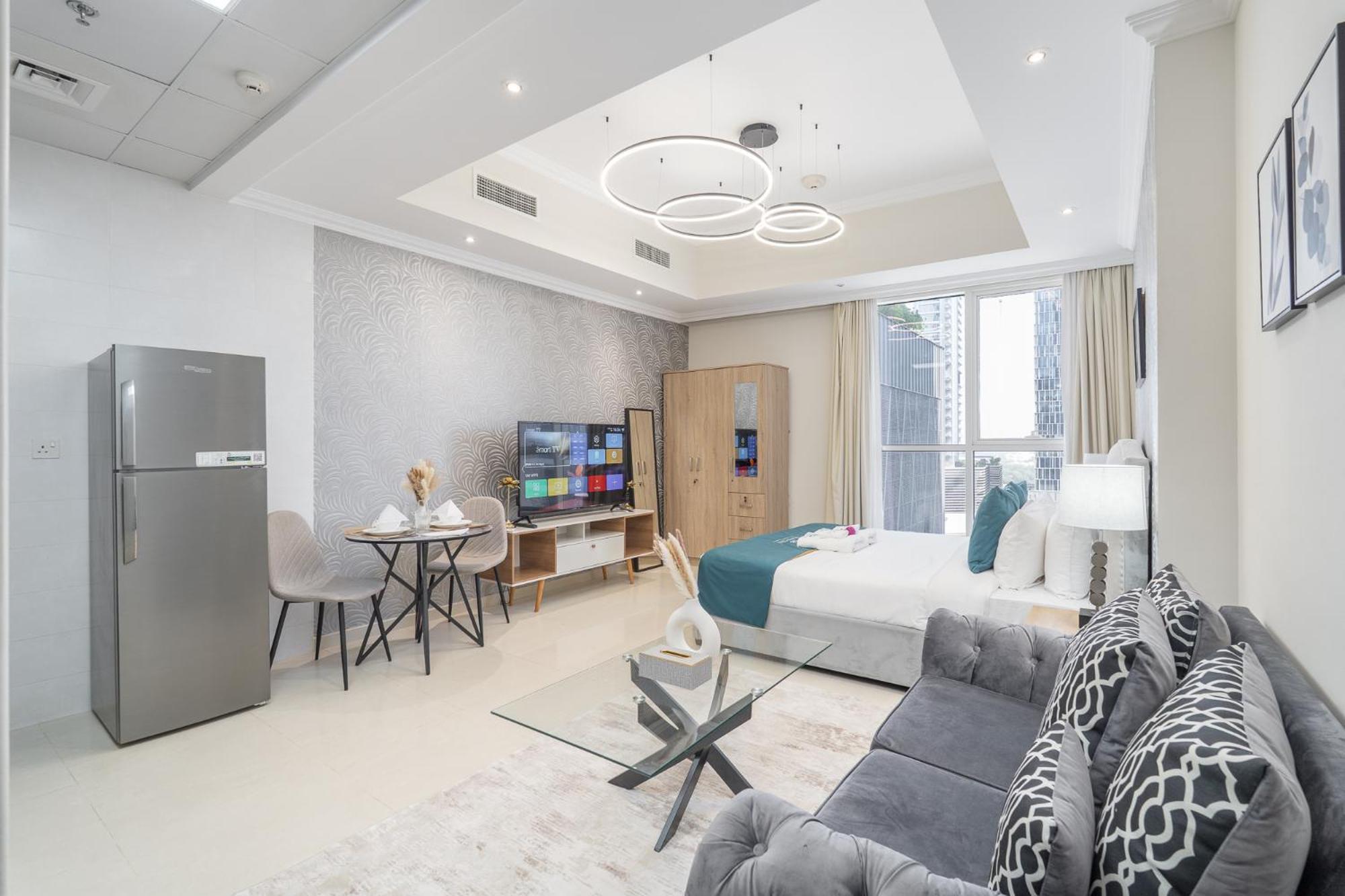 Heaven Crest Homes: Downtown Near Mall & Burj Khalifa Apartment