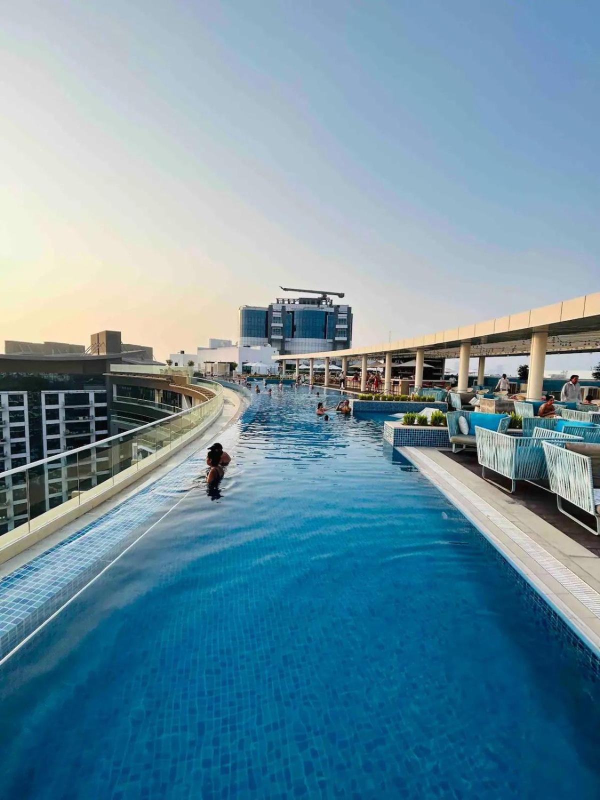 Apartment Modern Fully-equipped In Seven Palm, And Pool Access Dubai