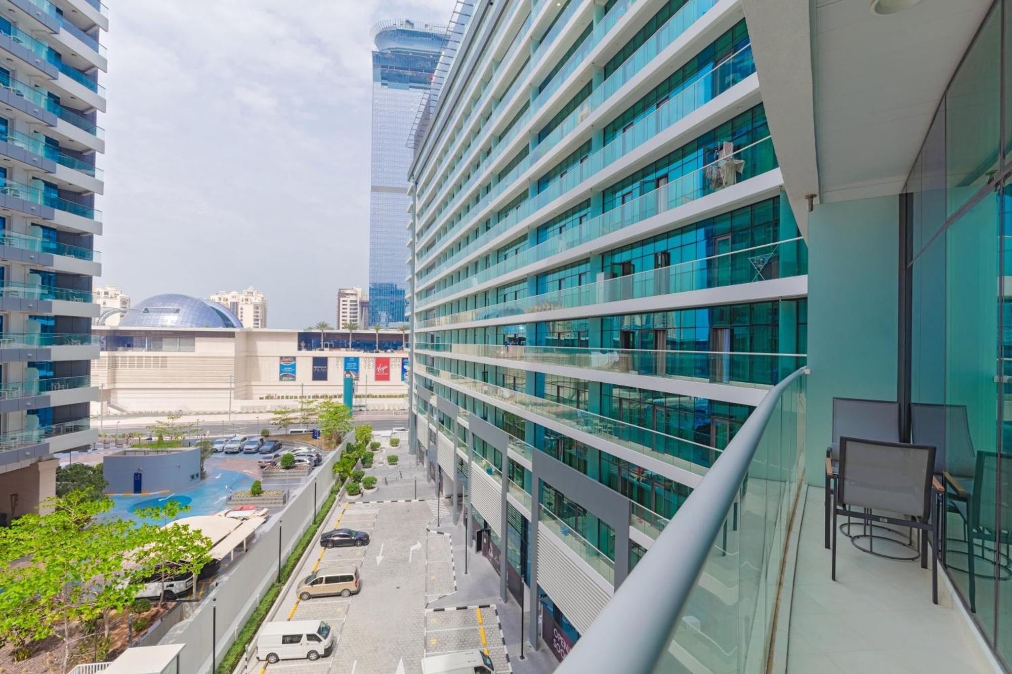 Modern Fully-equipped In Seven Palm, And Pool Access Apartment Dubai