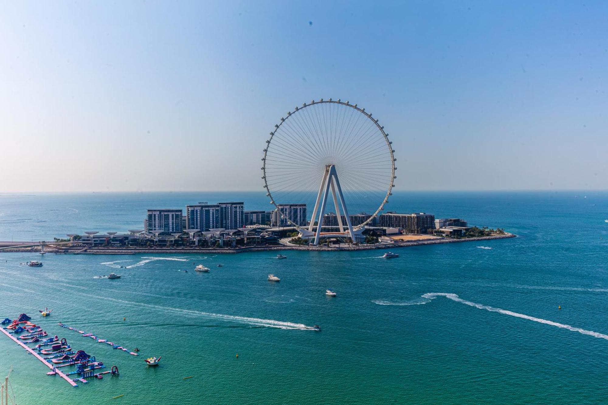 La Vie, Jbr Private Beach, Private Parking And Pool Apartment Dubai