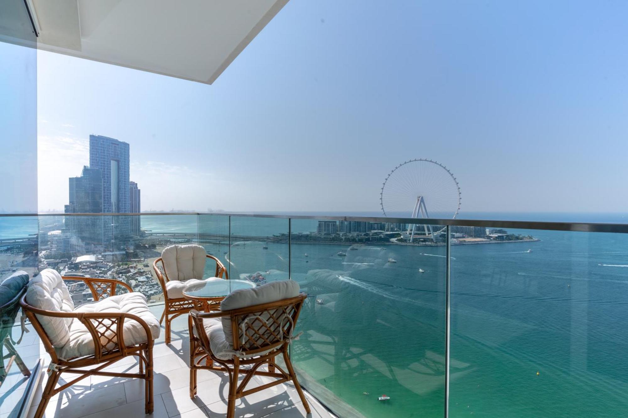 Apartment La Vie, Jbr Private Beach, Private Parking And Pool