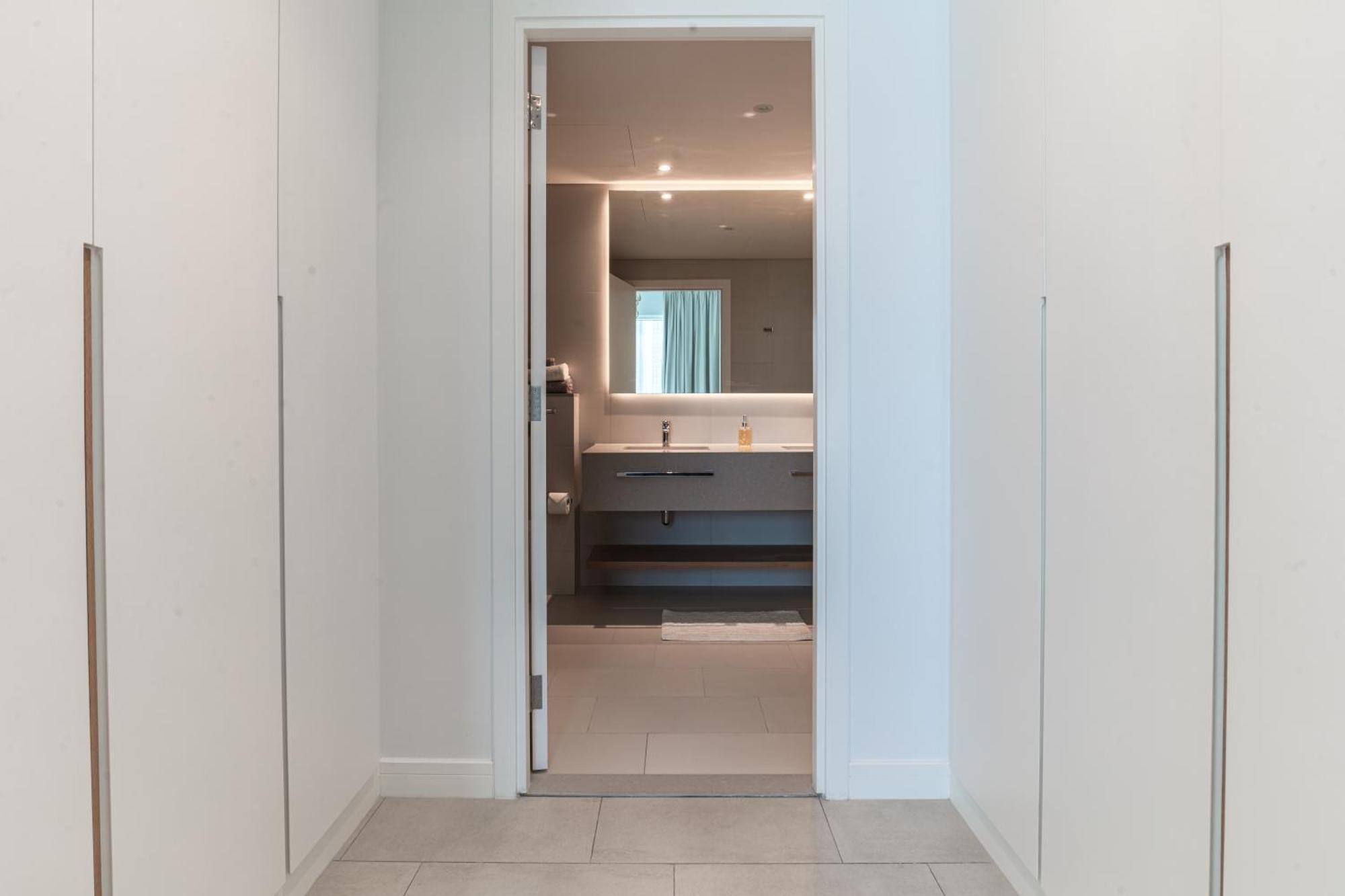 Apartment La Vie, Jbr Private Beach, Private Parking And Pool