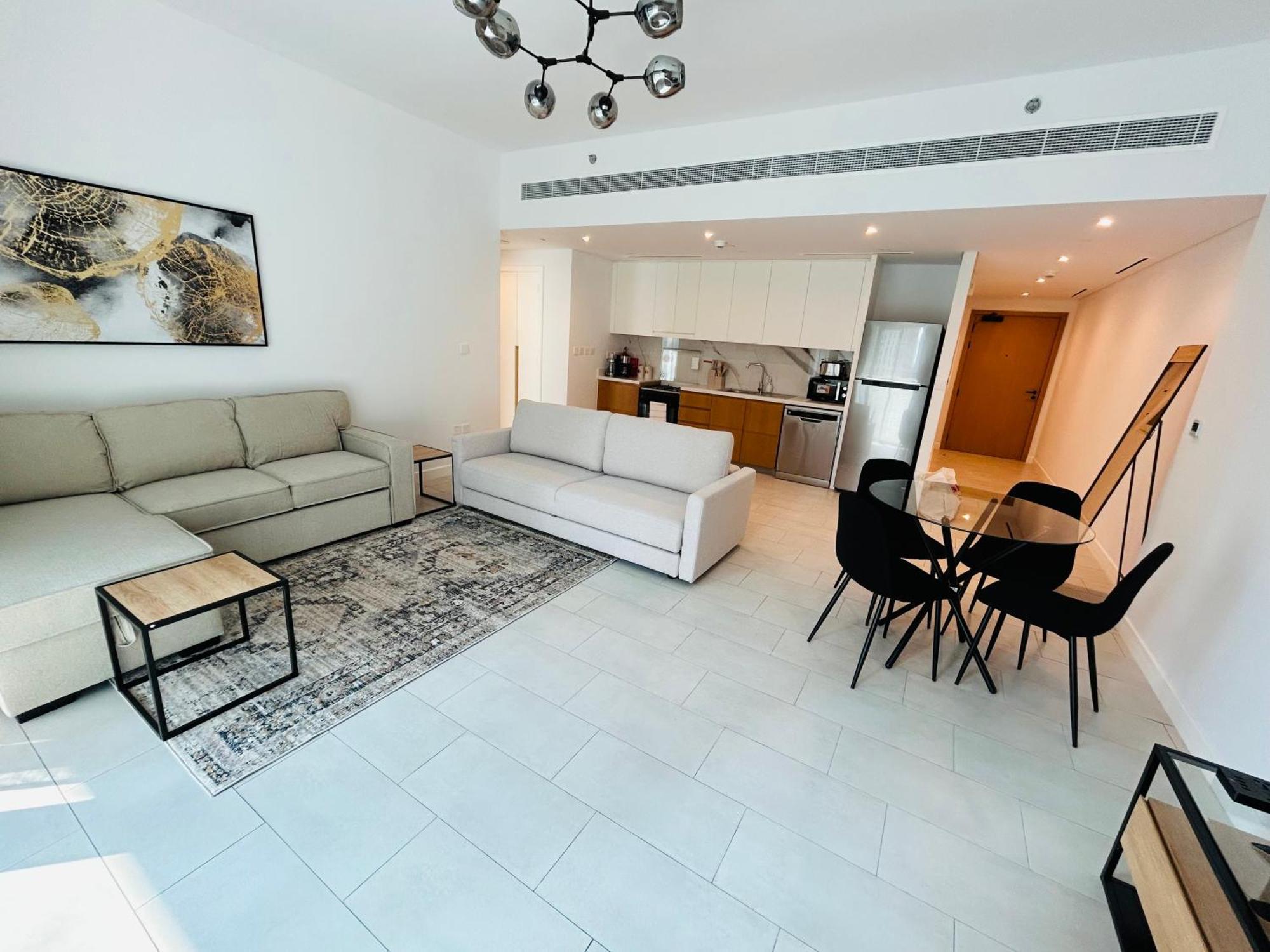 Apartment La Vie, Jbr Private Beach, Private Parking And Pool *