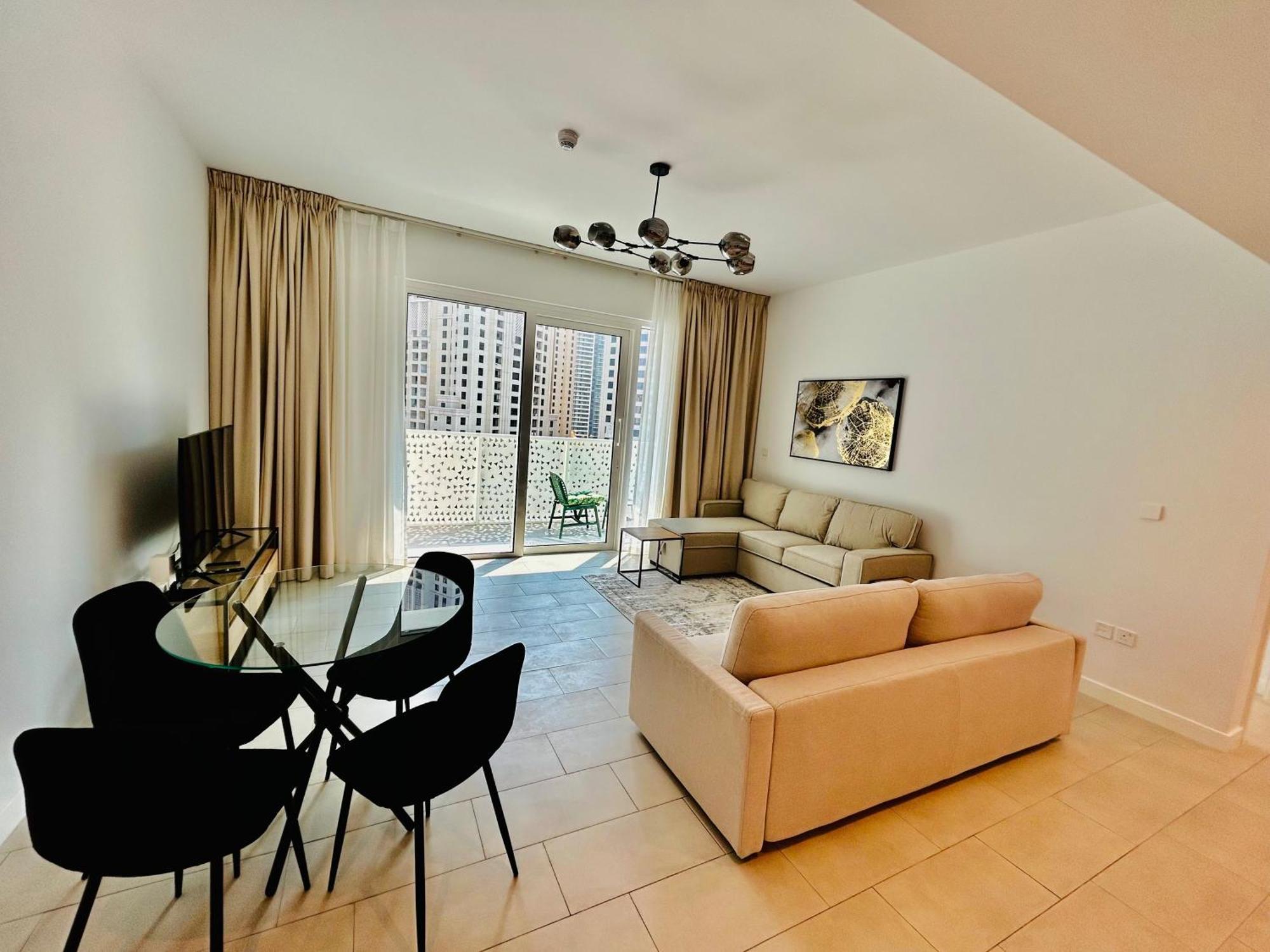 La Vie, Jbr Private Beach, Private Parking And Pool Apartment Dubai