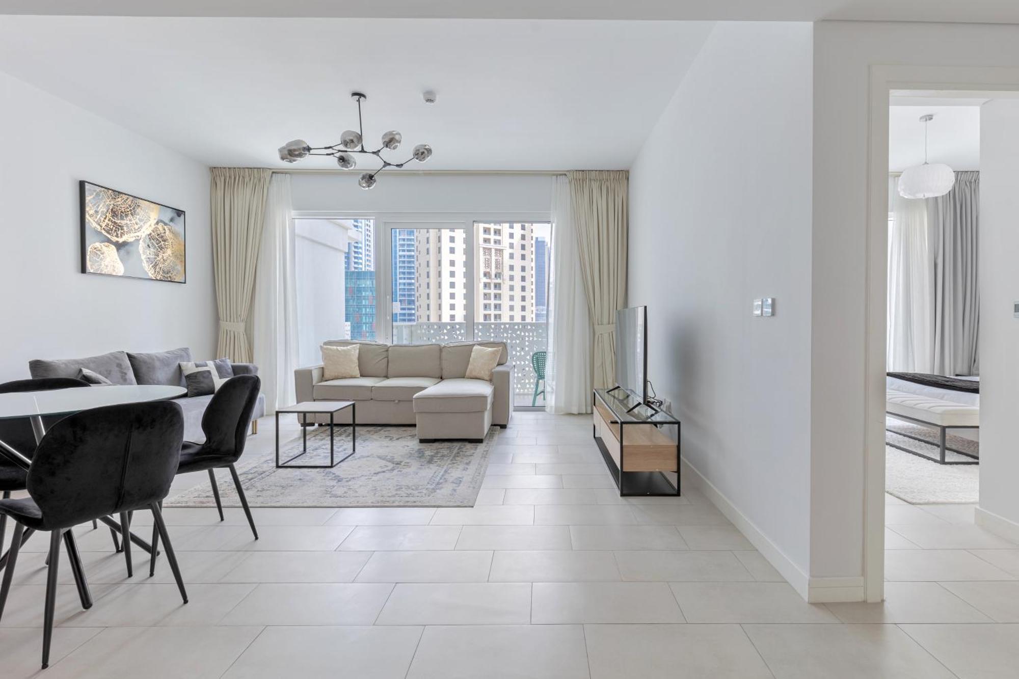 La Vie, Jbr Private Beach, Private Parking And Pool