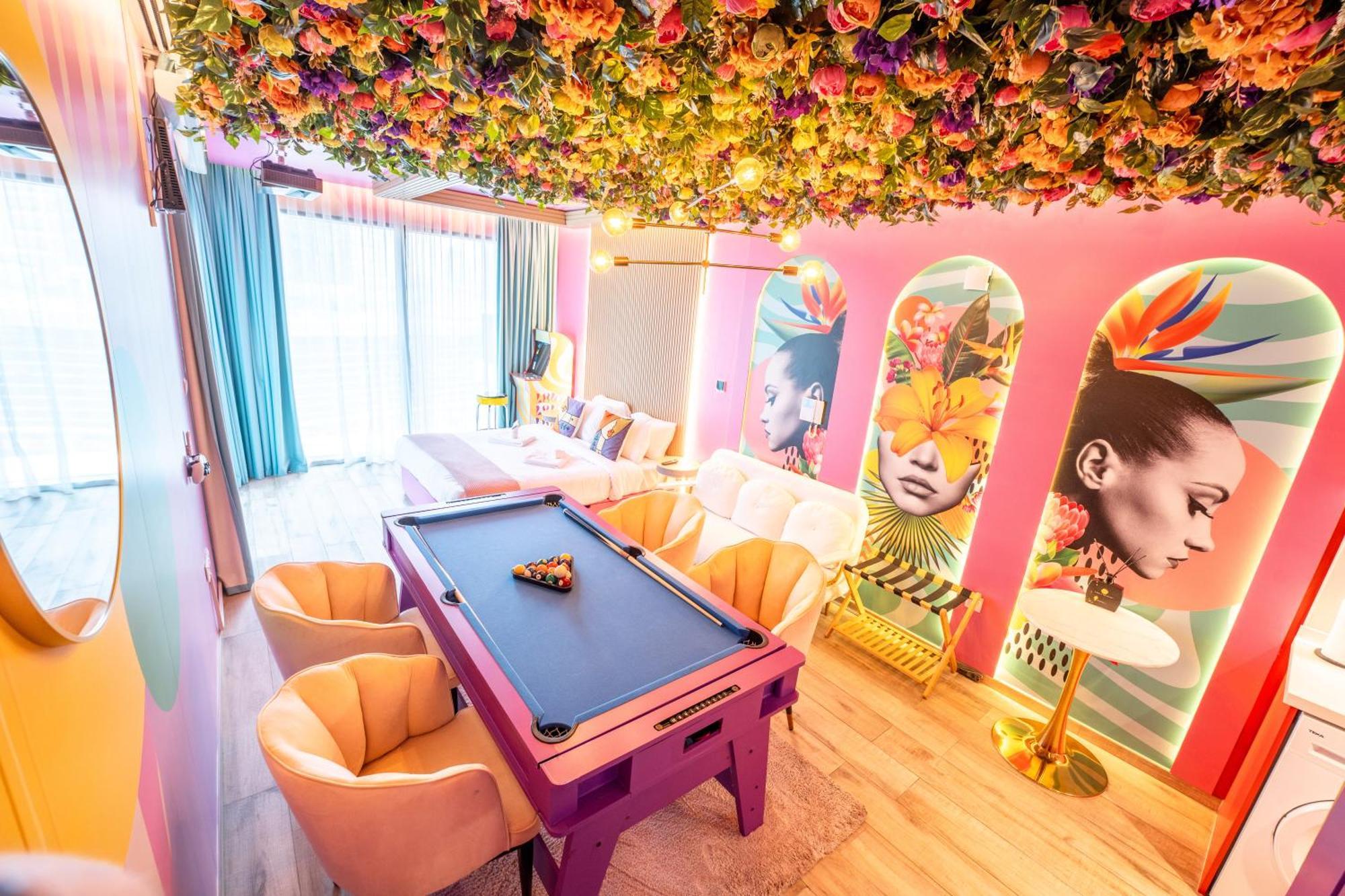Capsule Flora Business Bay View Burj Khalifa-pool Table-game Arcade-projector-playstation 5 Dubai