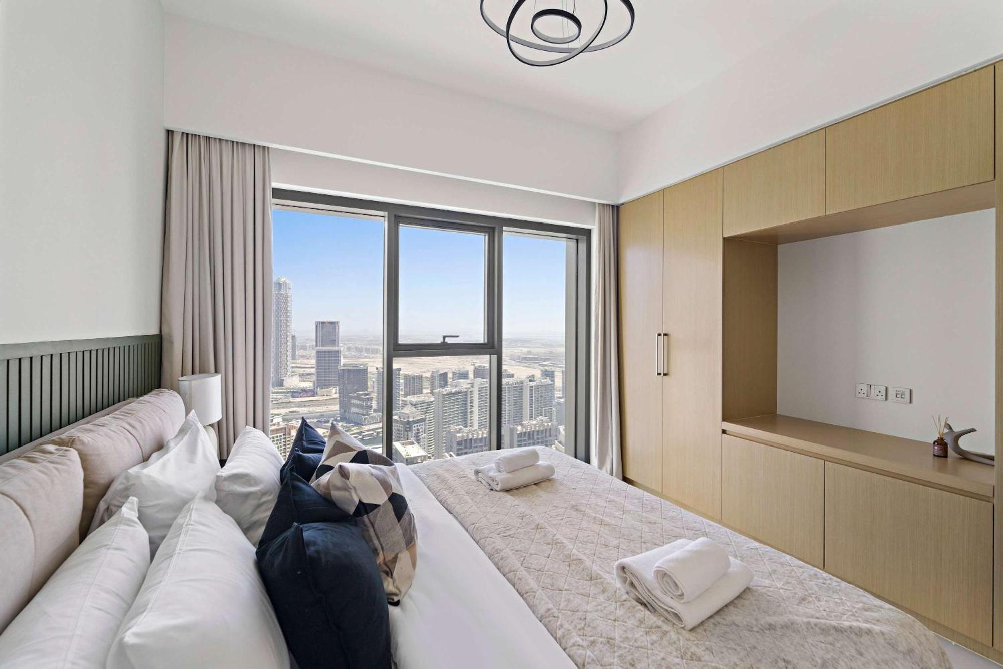 Silkhaus Elite 2bdr At Burj Royale In Downtown * Dubai