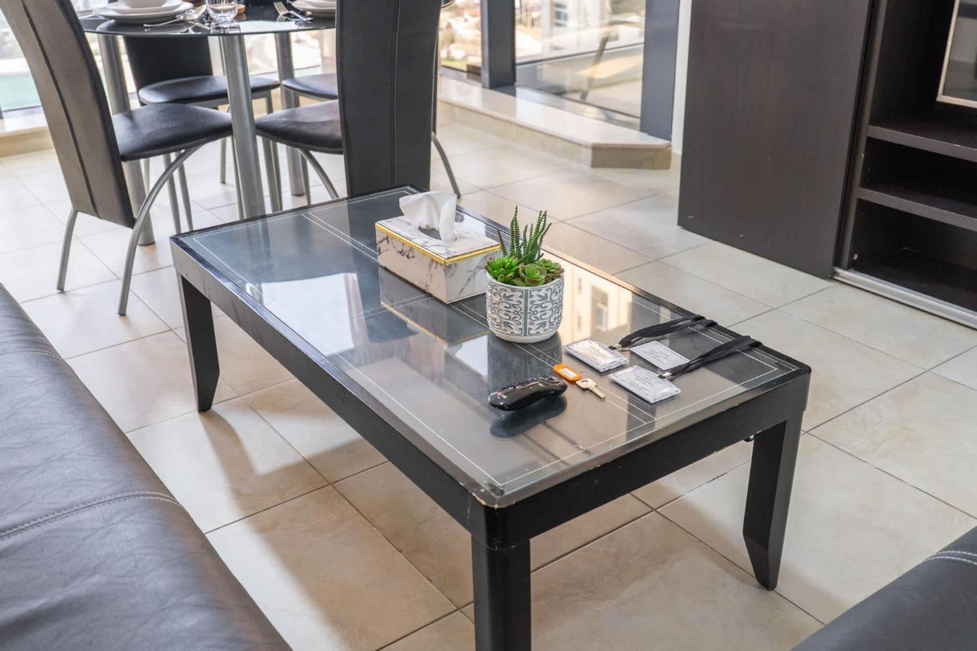 Apartment Amazing And Chic 1 Bedroom In Goldcrest Views 2