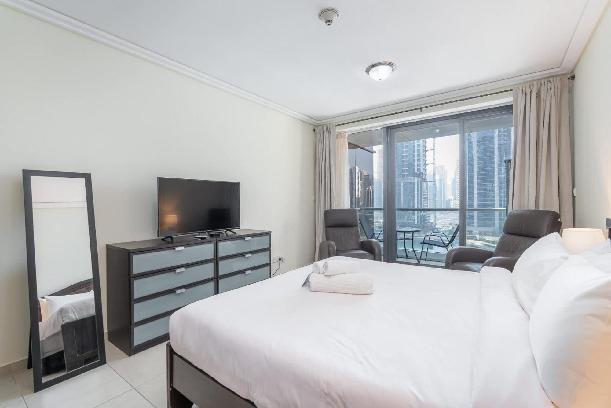 Amazing And Chic 1 Bedroom In Goldcrest Views 2 Apartment *