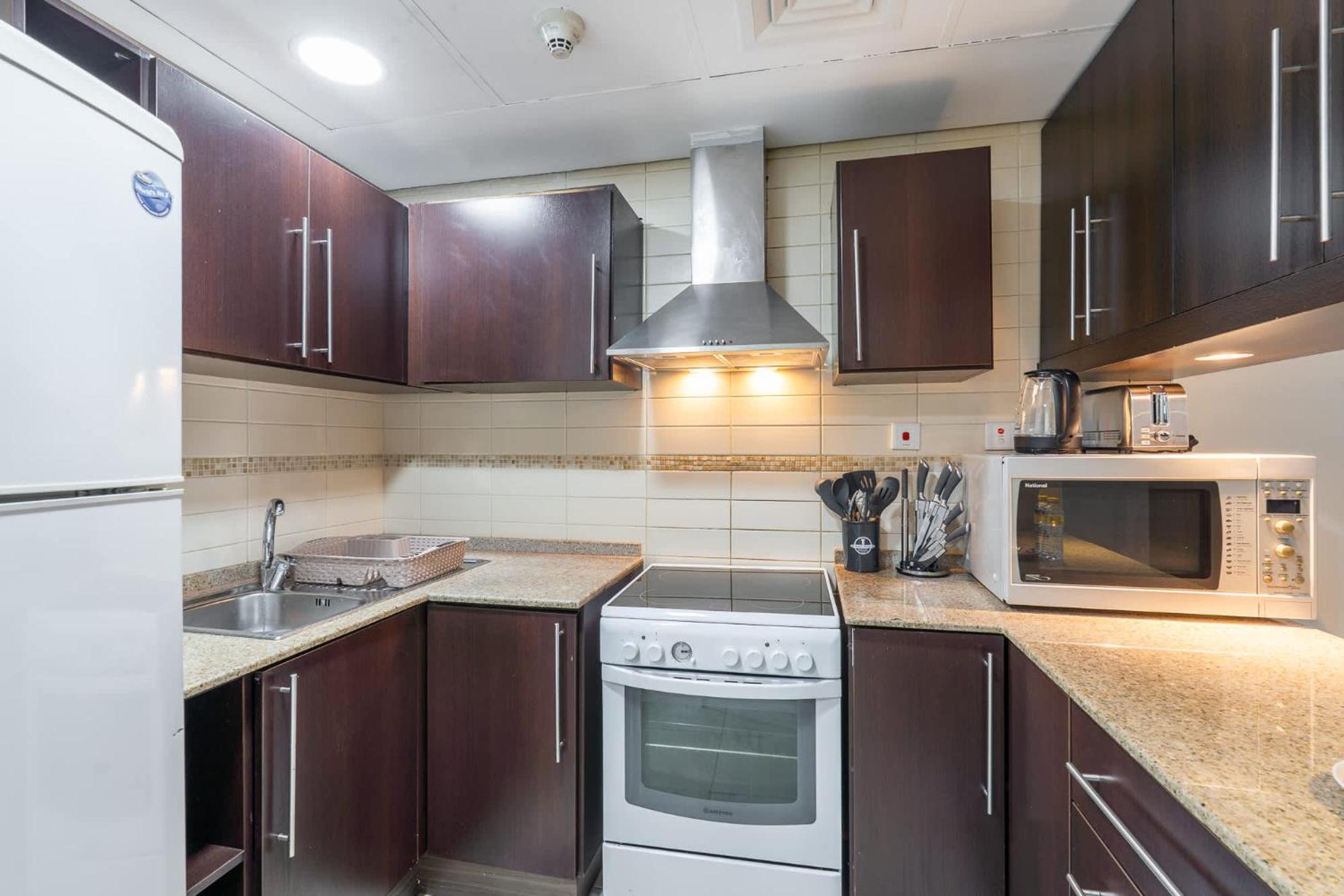 Apartment Amazing And Chic 1 Bedroom In Goldcrest Views 2 Dubai