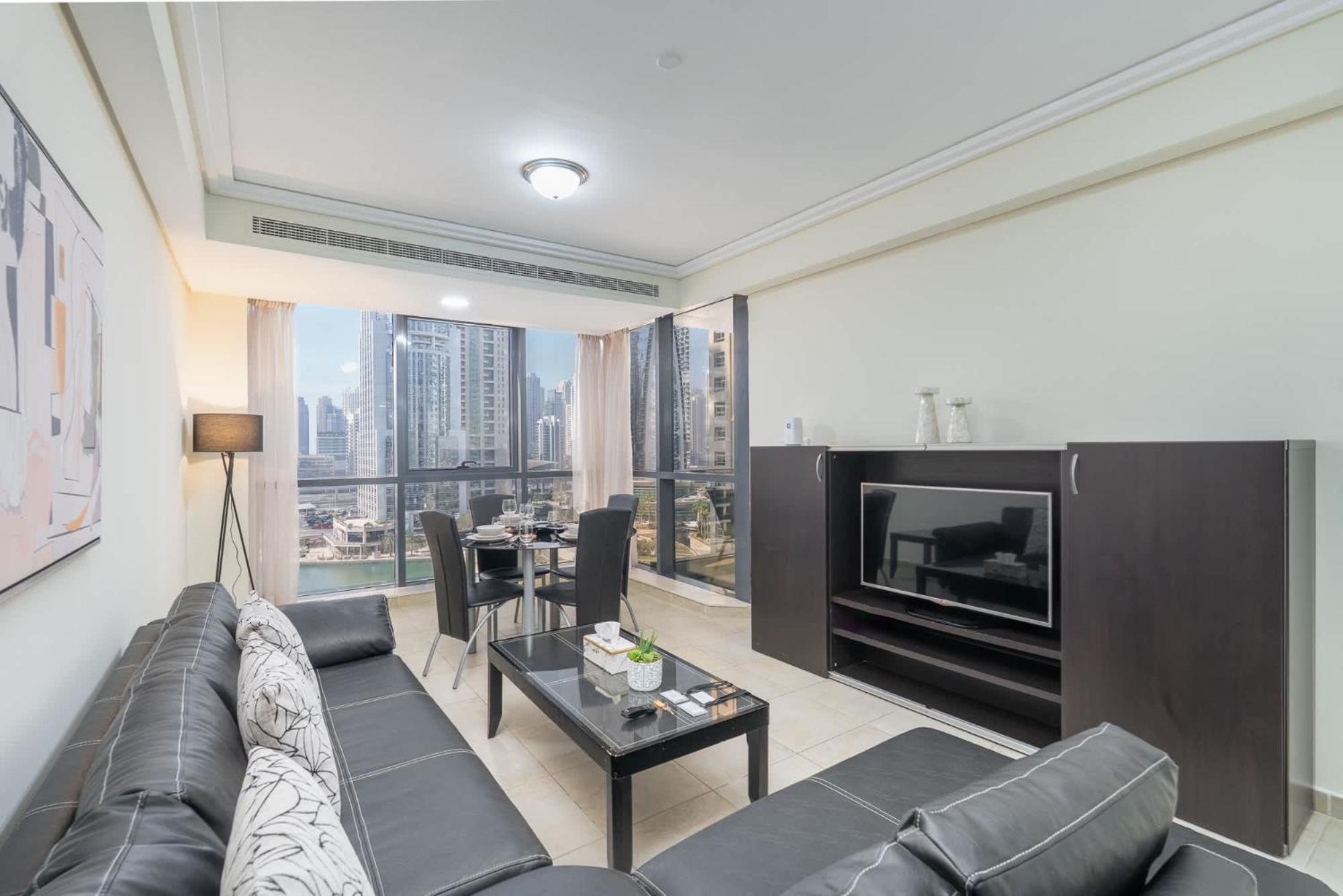 Amazing And Chic 1 Bedroom In Goldcrest Views 2 Dubai