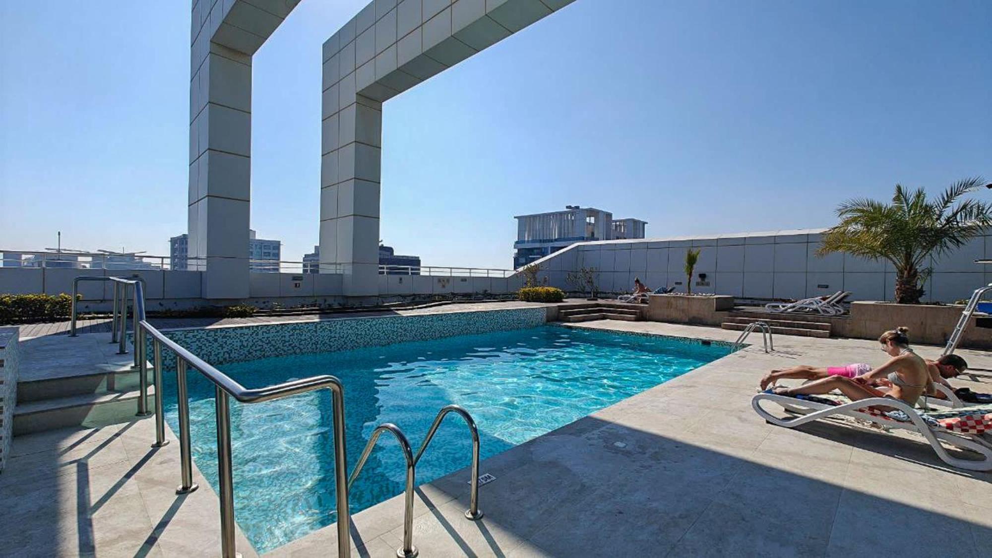 Amazing And Chic 1 Bedroom In Goldcrest Views 2 Apartment *