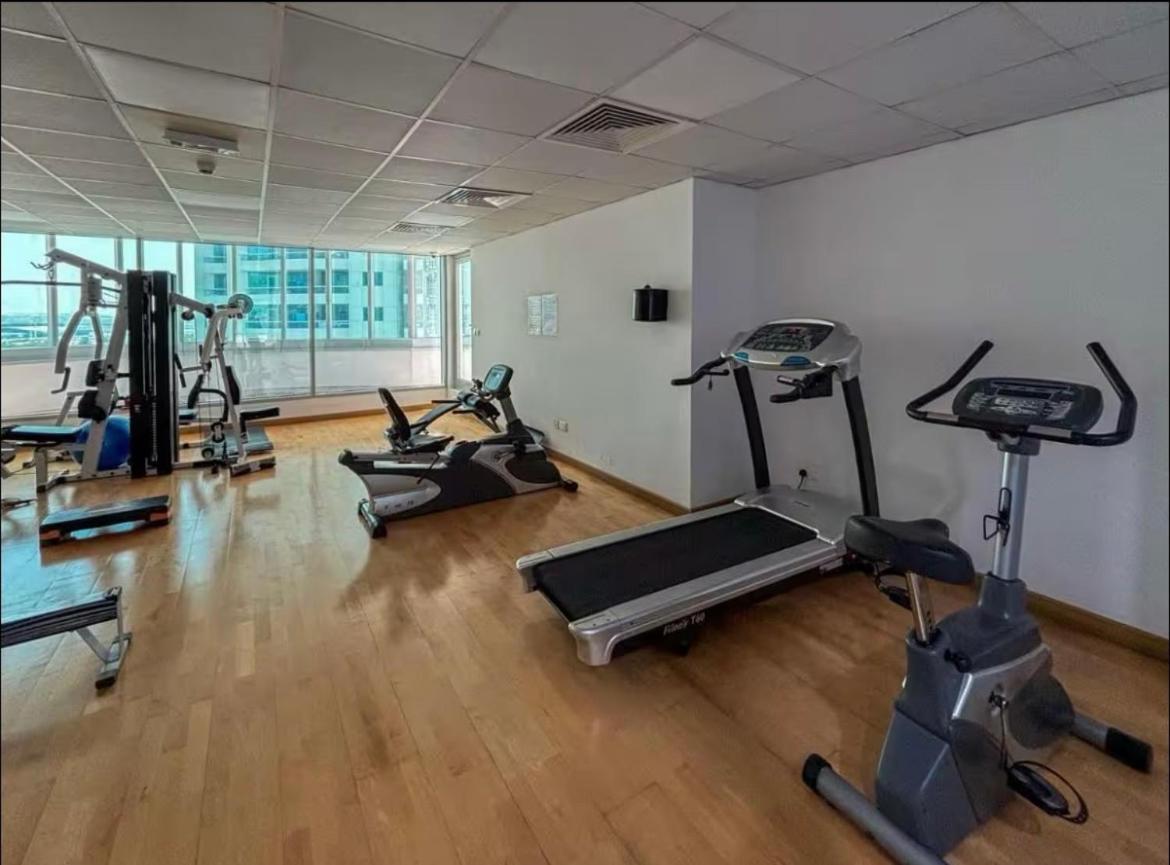 Luxury Marina Stunning Views & Rooftop Pool Apartment *