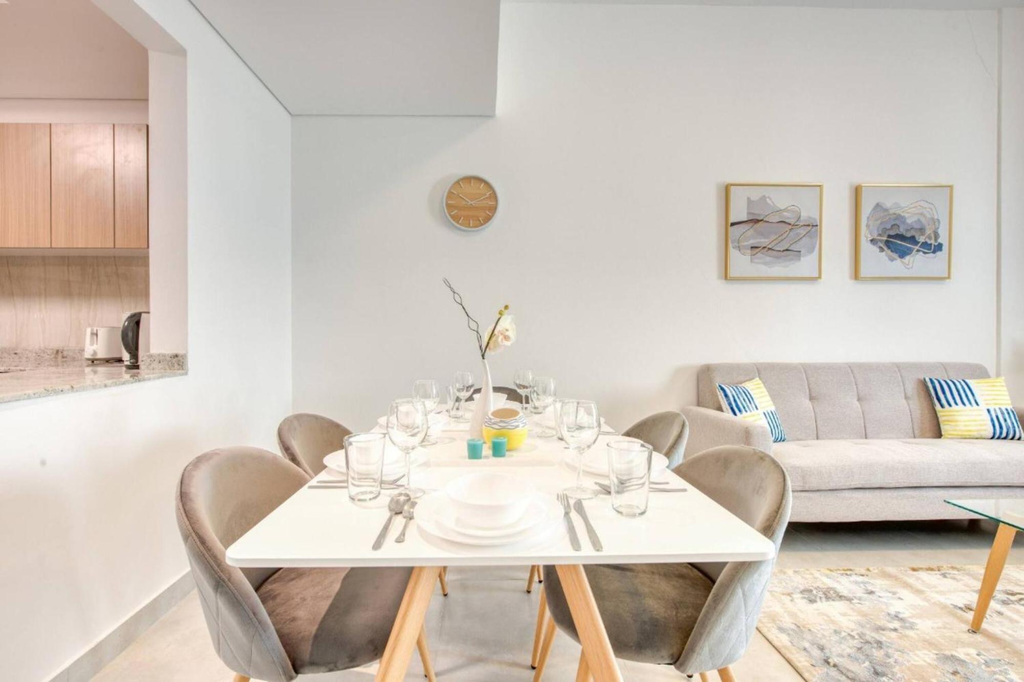 Serene 2 Bedrooms Apartment Dubai