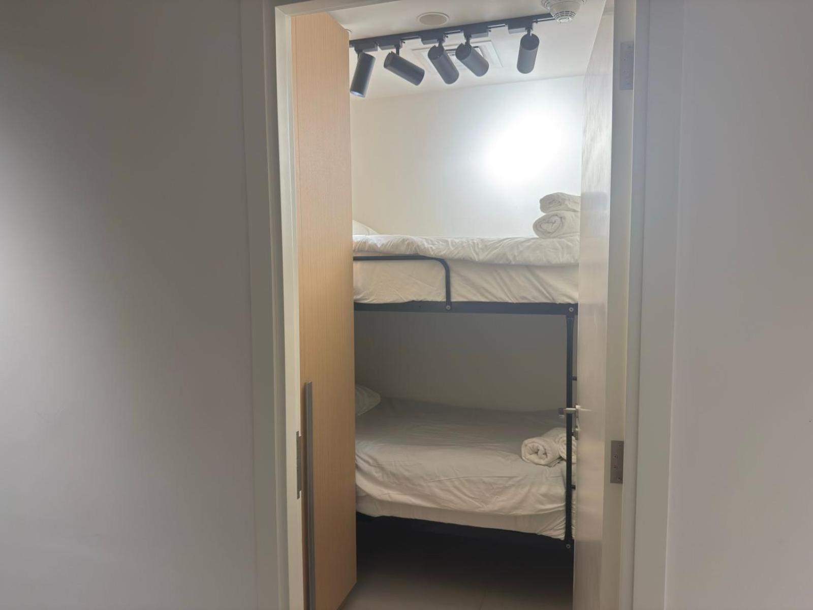 Apartment Creek Roomy 3br + Terrace *