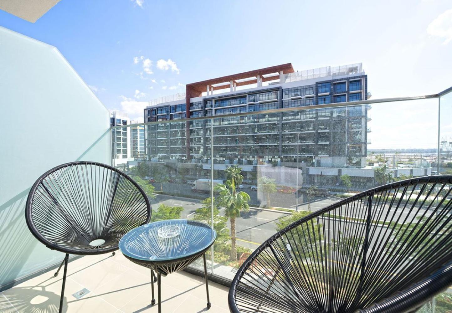 Easygo - Azizi Riviera 15 Community View Apartment *