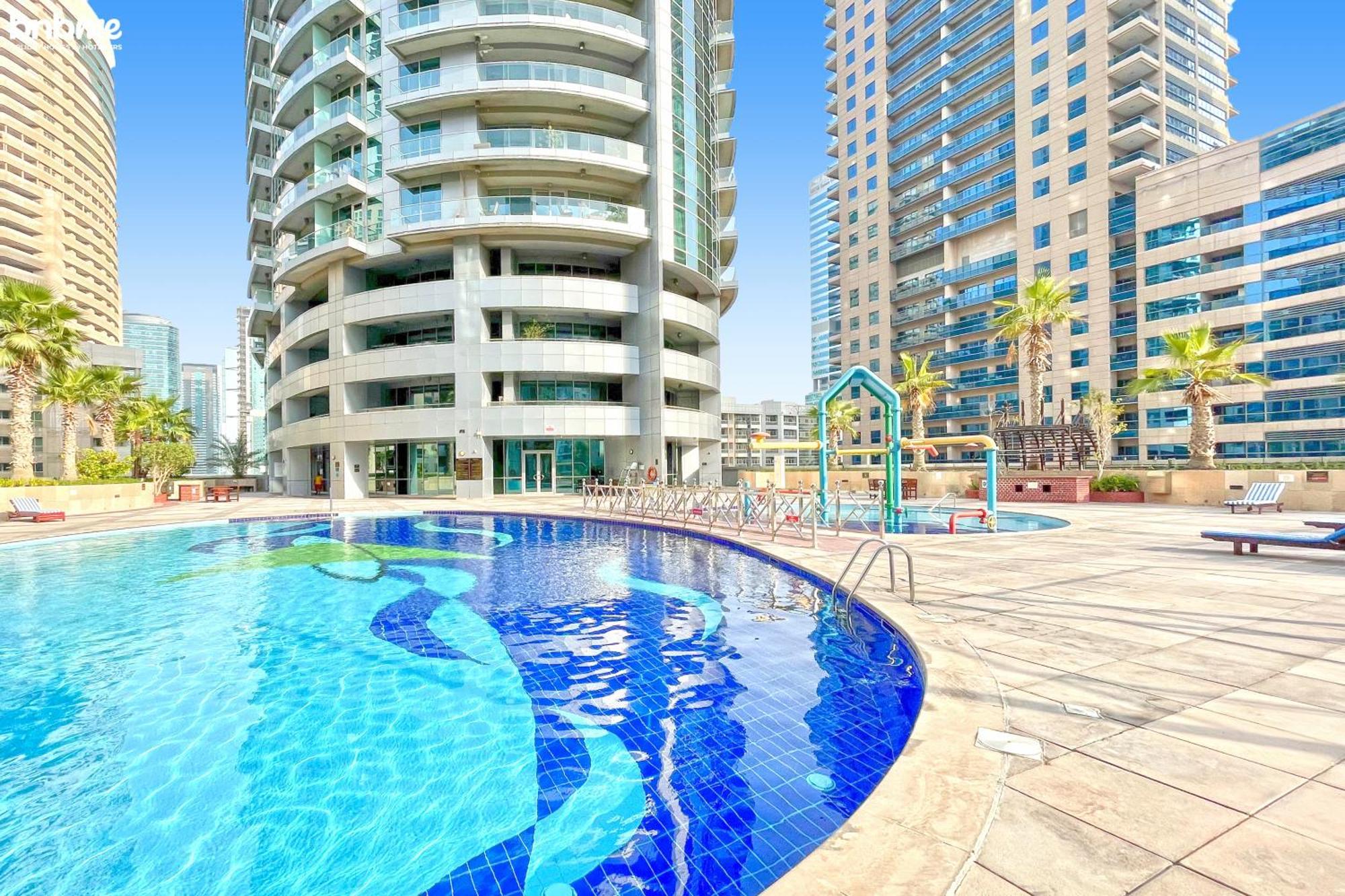 Bnbmehomes - Damac Waves Tower * Dubai