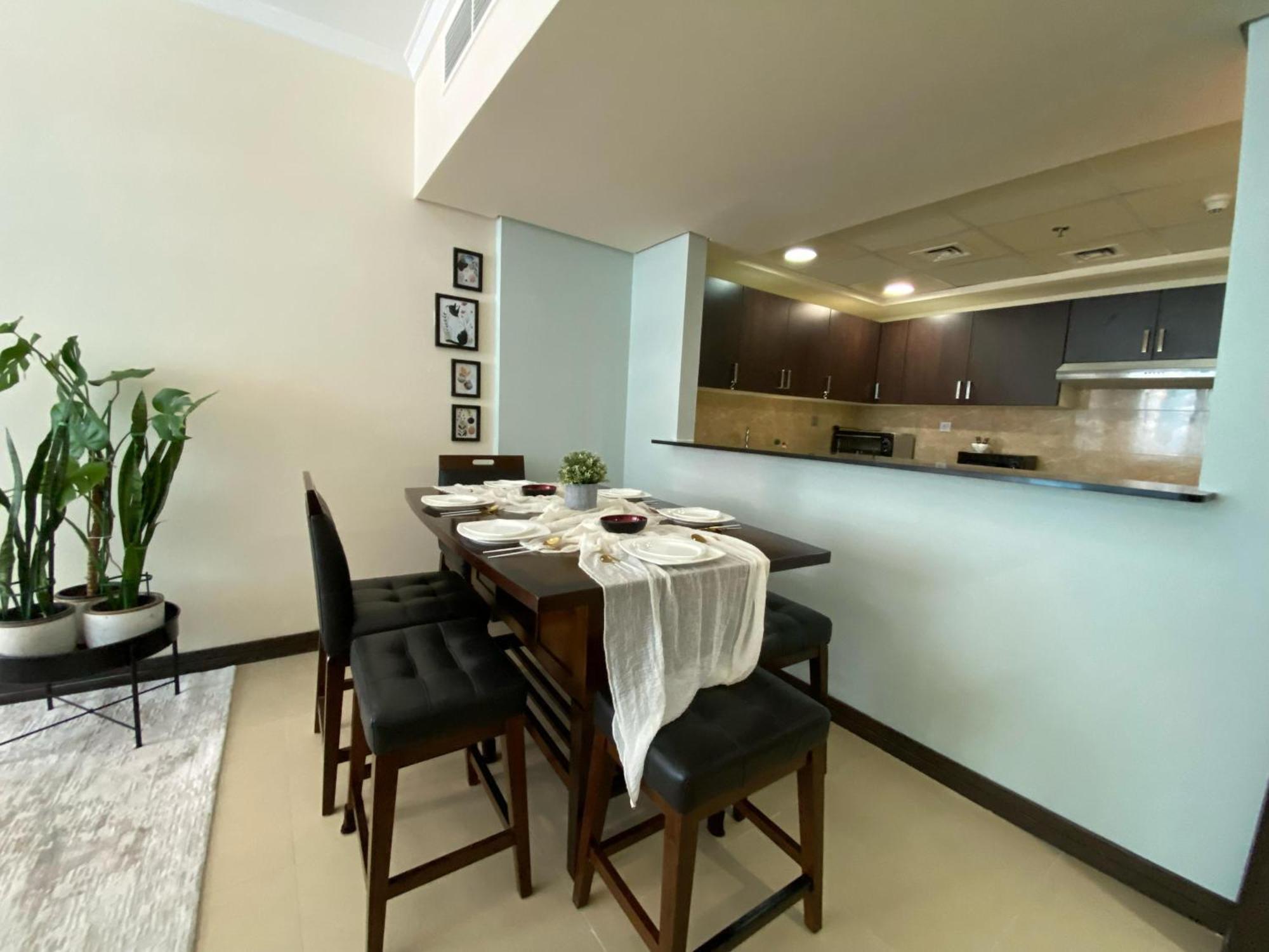 Apartment 2-bhk With Gym & Pool *