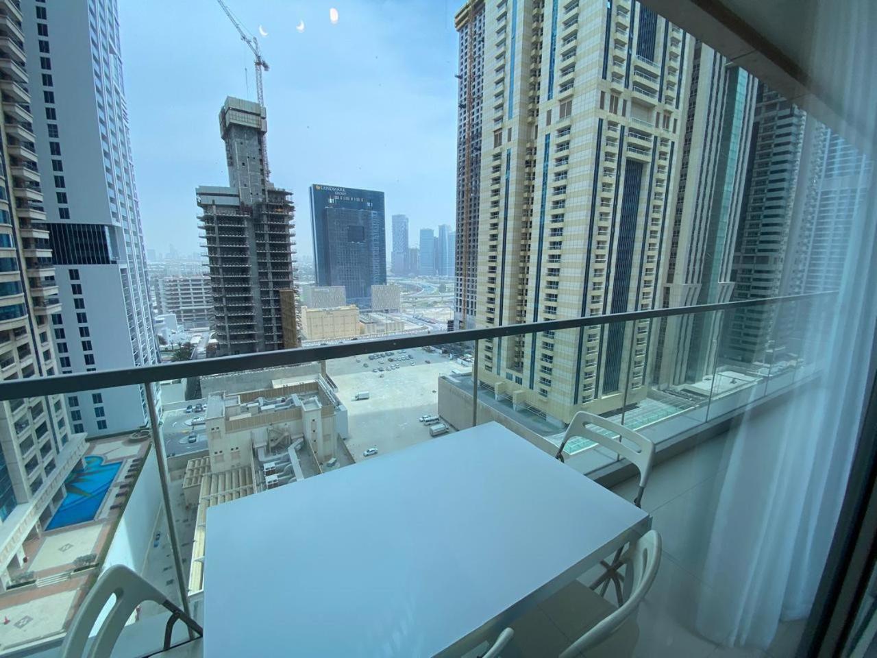 Charming 1-bedroom I Marina