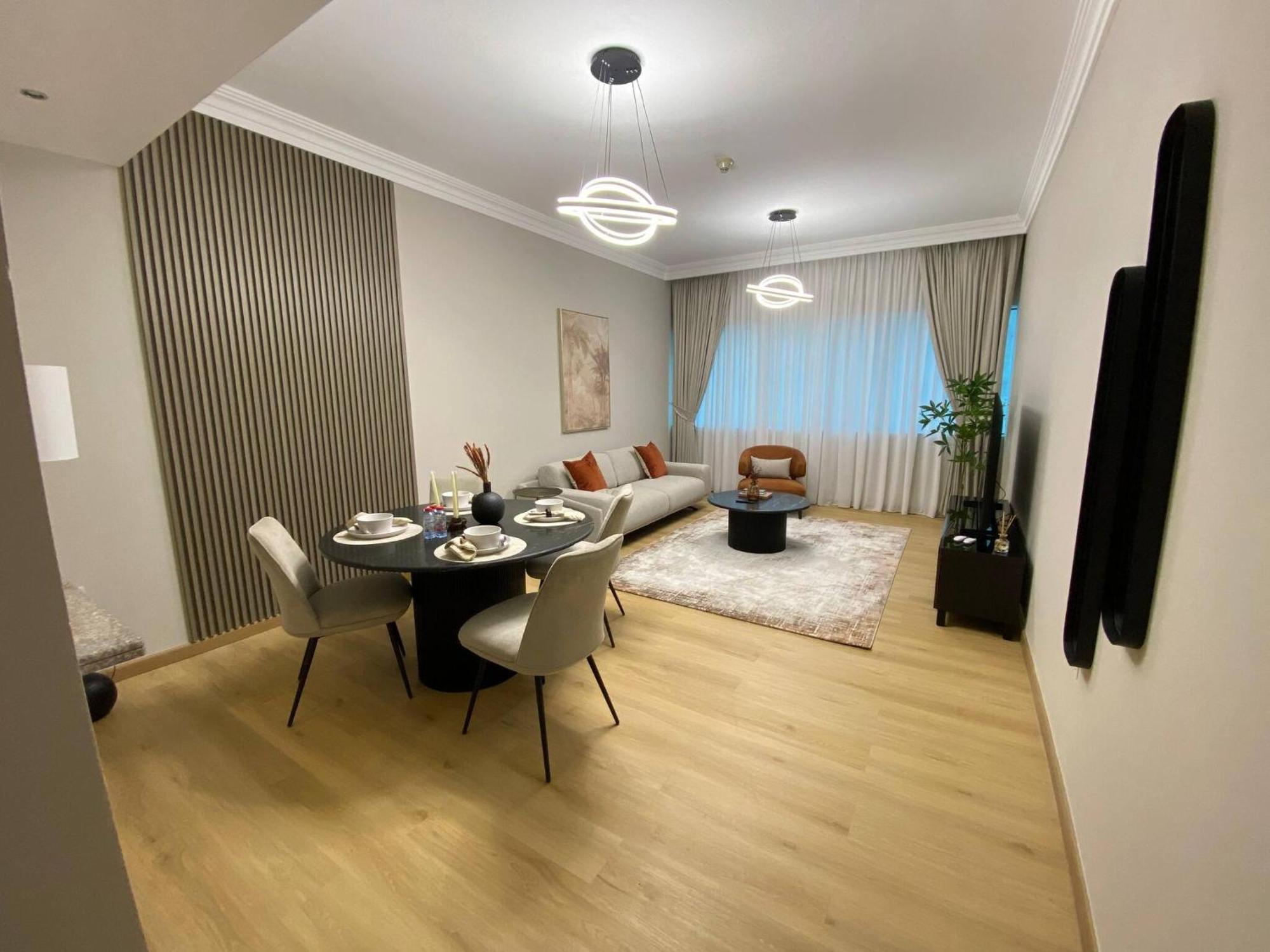 Comfy 1 Bedroom In Marina