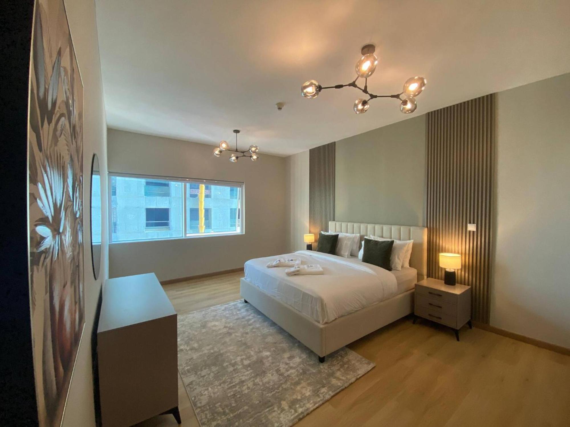 Comfy 1 Bedroom In Marina *