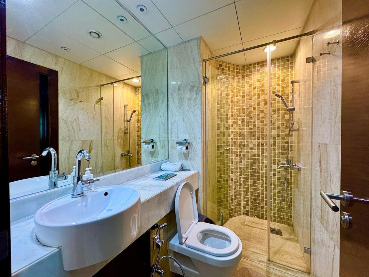 3br Penthouse - 5 Mins From Mall Apartment Dubai