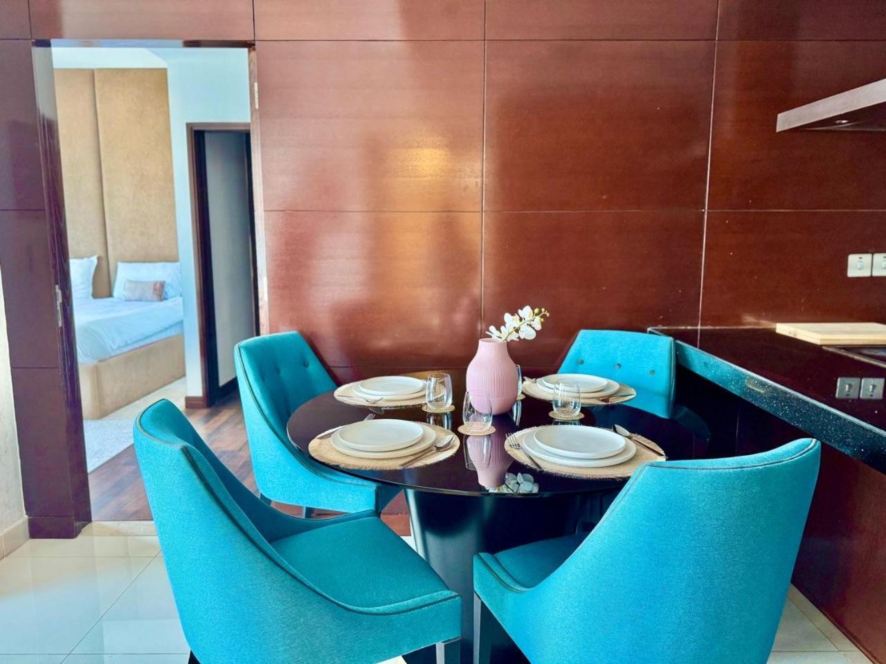 3br Penthouse - 5 Mins From Mall * Dubai