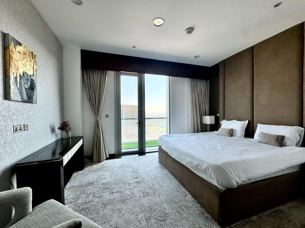 3br Penthouse - 5 Mins From Mall Apartment *