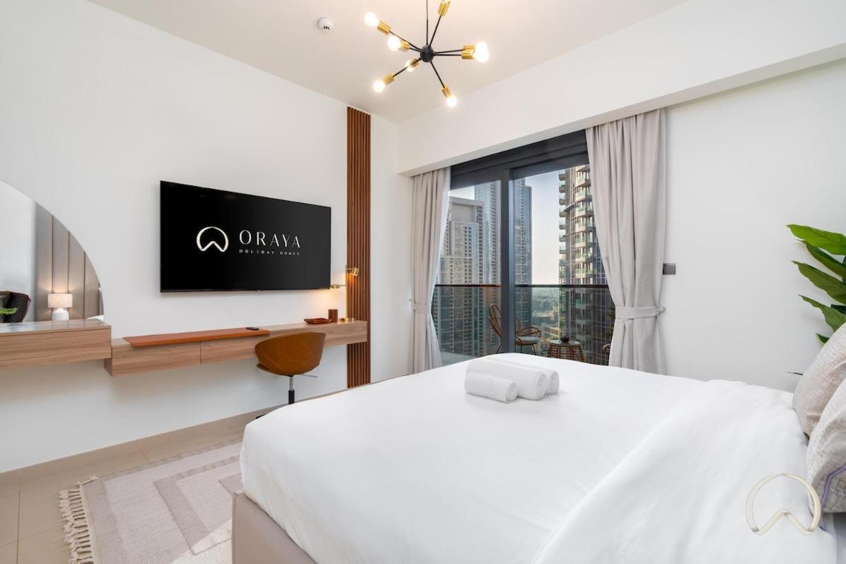 Luxurious 4br In Act 1 Act 2 With Burj Khalifa View Apartment