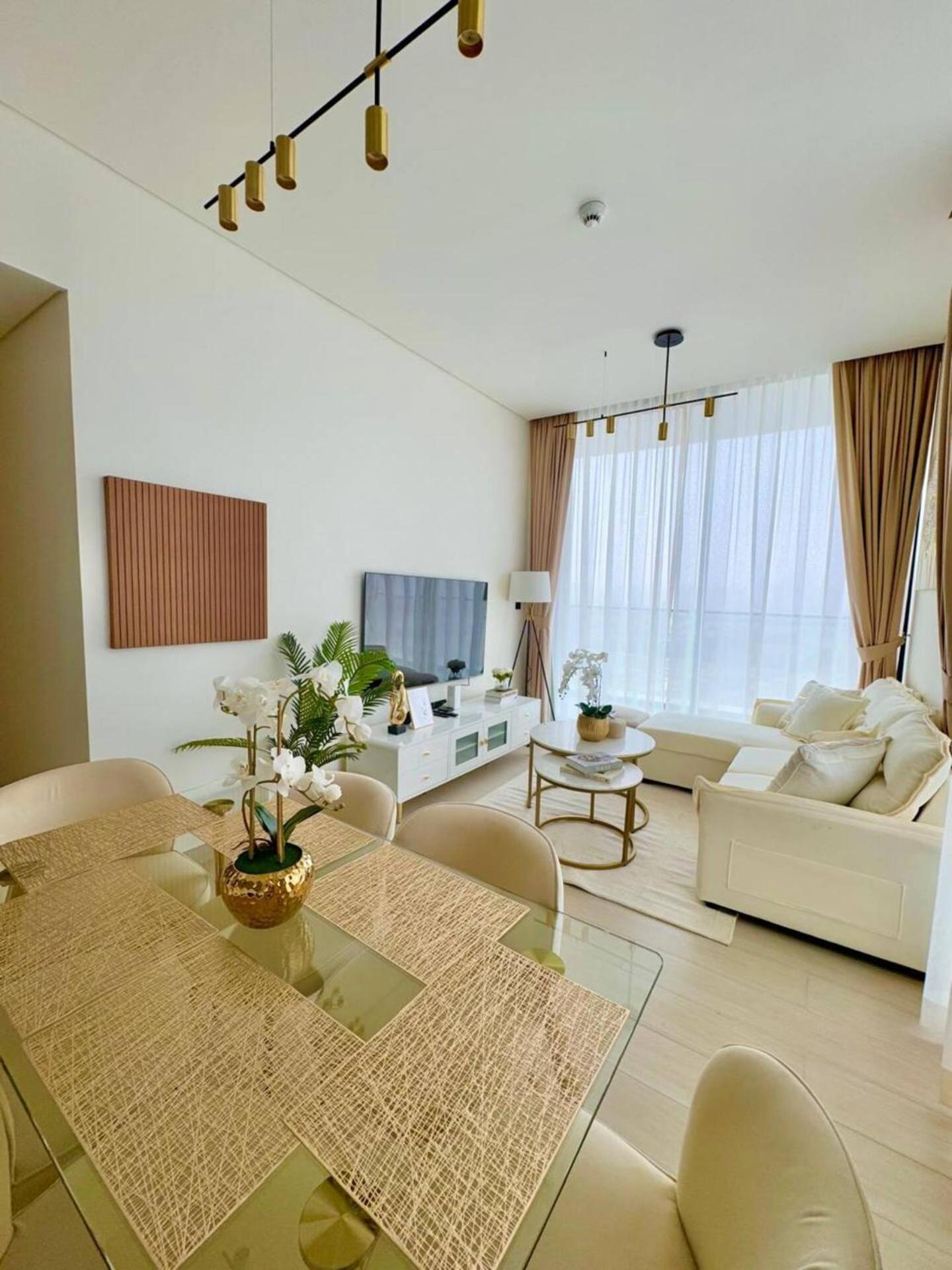 Beautiful 2br In Jvc With Private Pool Apartamento