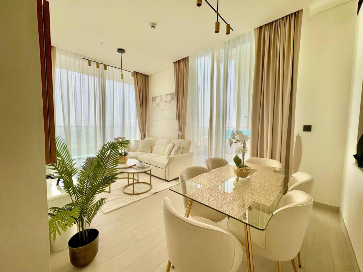 Beautiful 2br In Jvc With Private Pool Apartamento