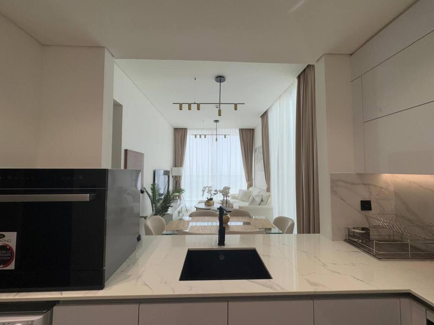 Beautiful 2br In Jvc With Private Pool Apartamento