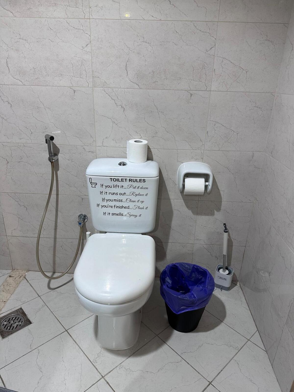 1 Bedroom Jvc Apartment *