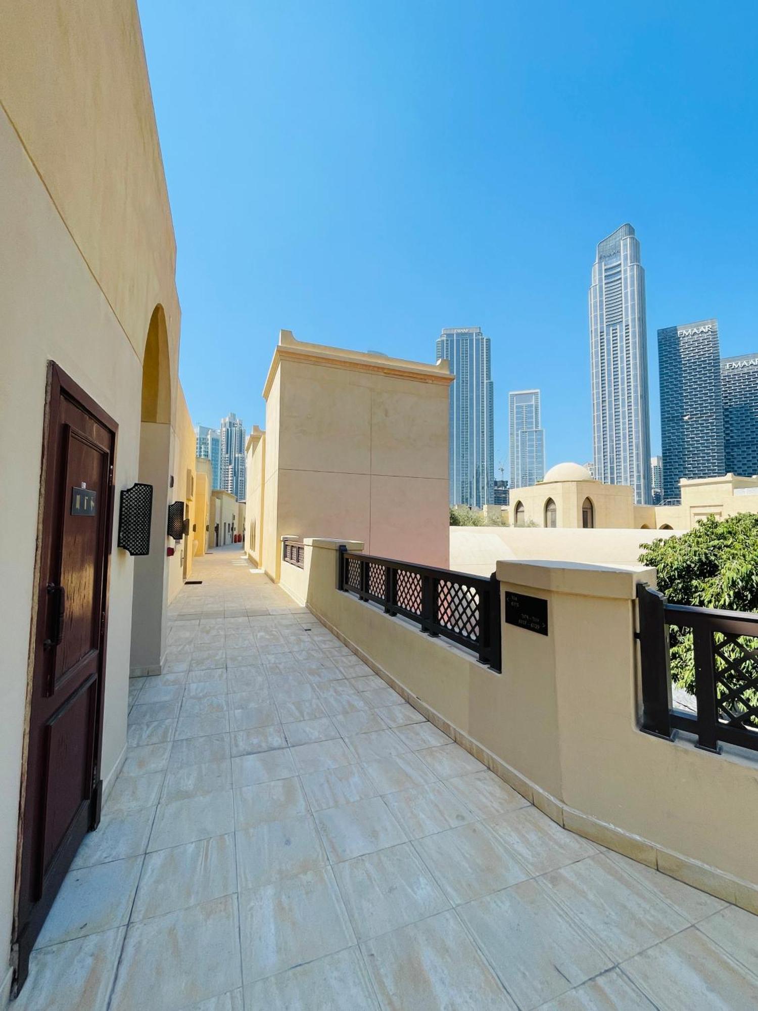 Apartment Breath-taking View Of The Iconic Burj Khalifa At Your Door Step *