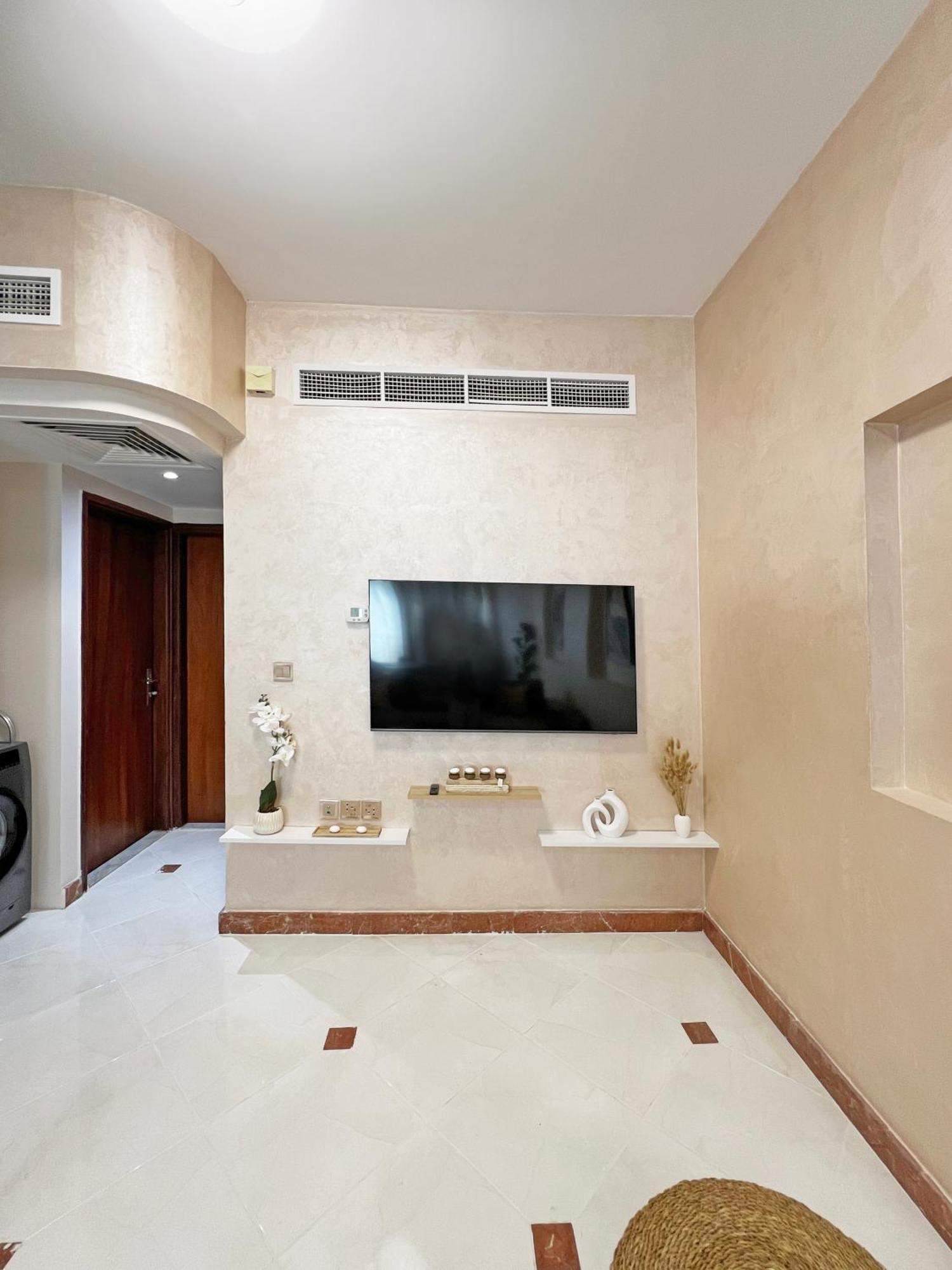 Authentic Emirati Holiday home *