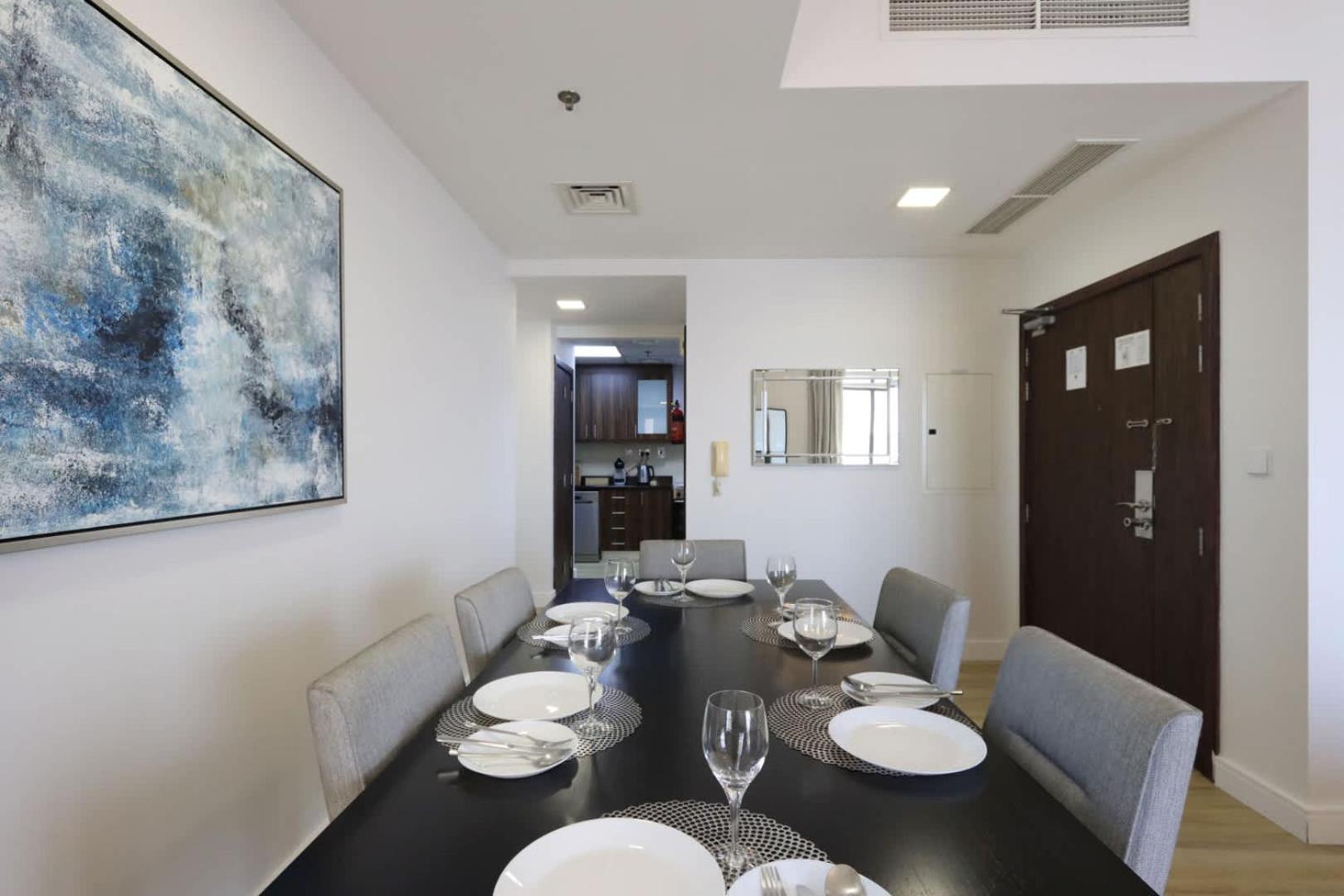 Livbnb-serene 2bhk With Marina Views