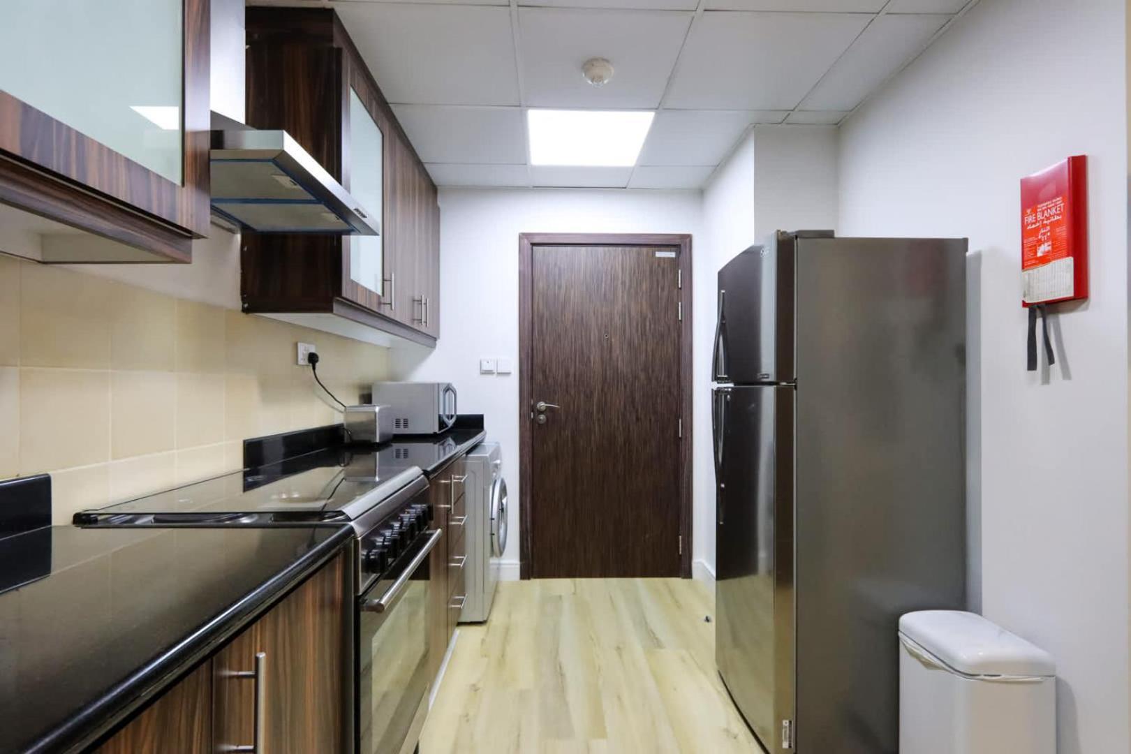 Livbnb-serene 2bhk With Marina Views Apartment