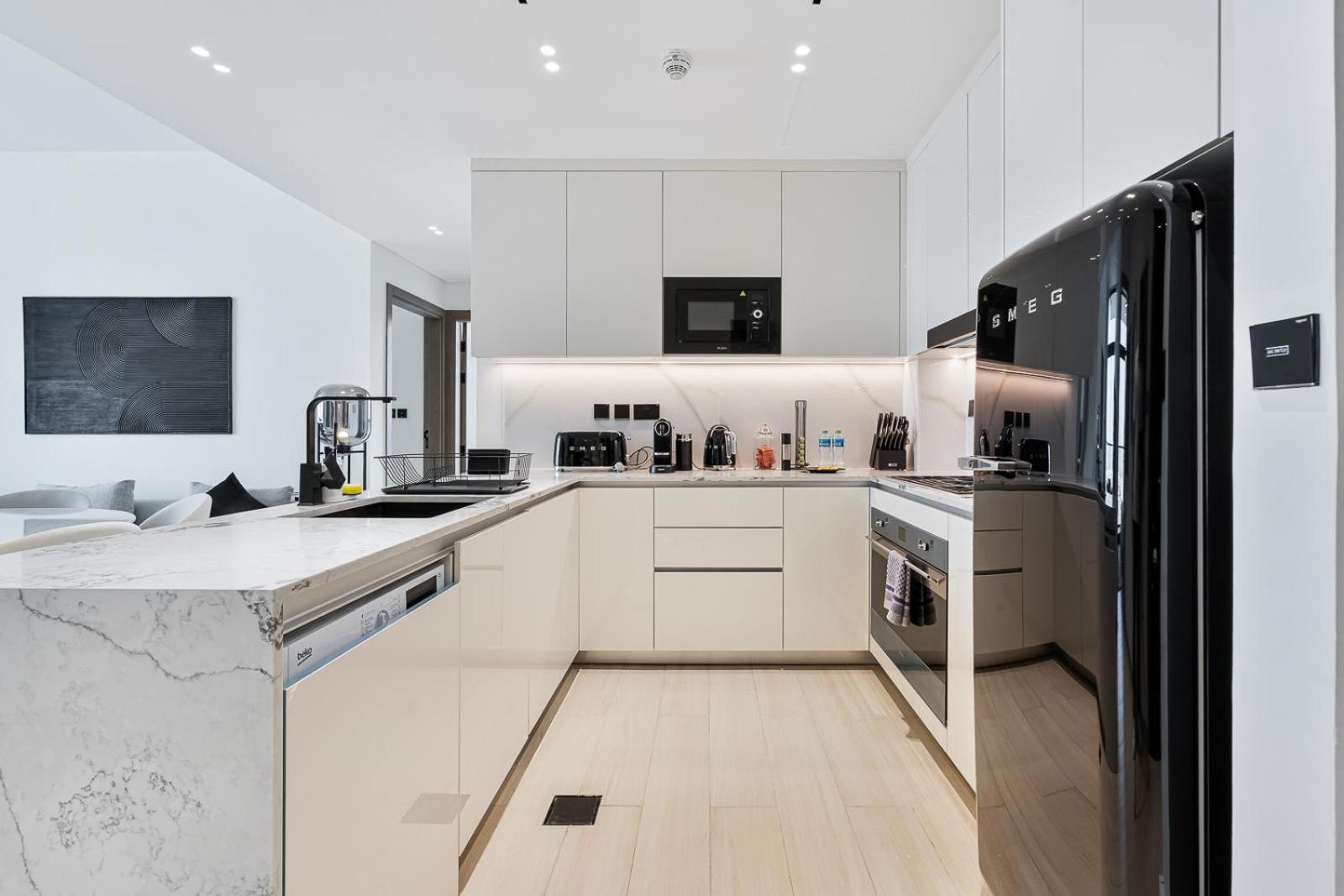 Luxury 3br With Pool And Gym Apartment Dubai
