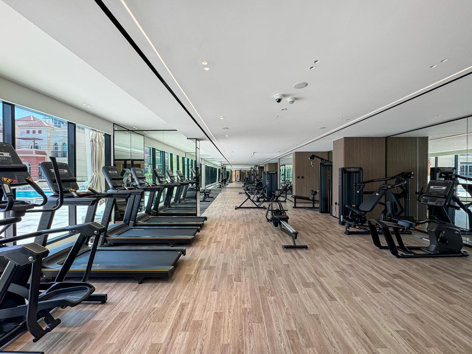 Luxury 3br With Pool And Gym Dubai