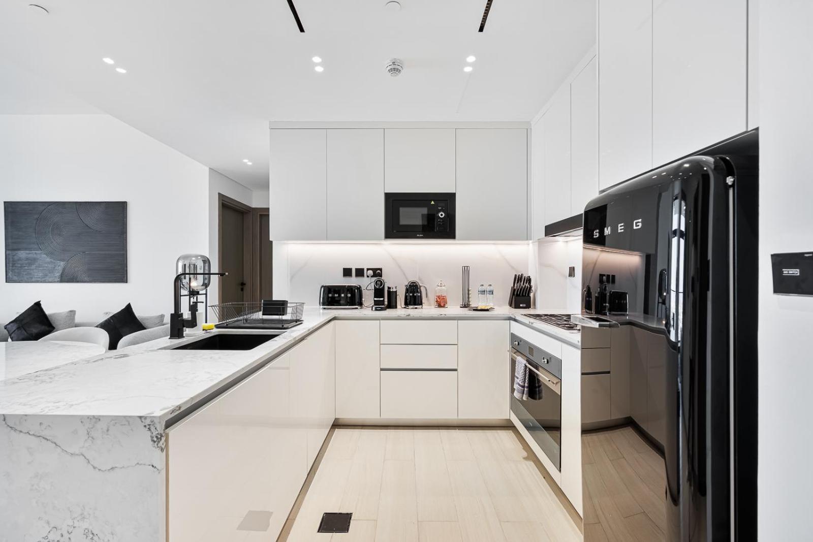 Apartment Luxury 3br With Pool And Gym *