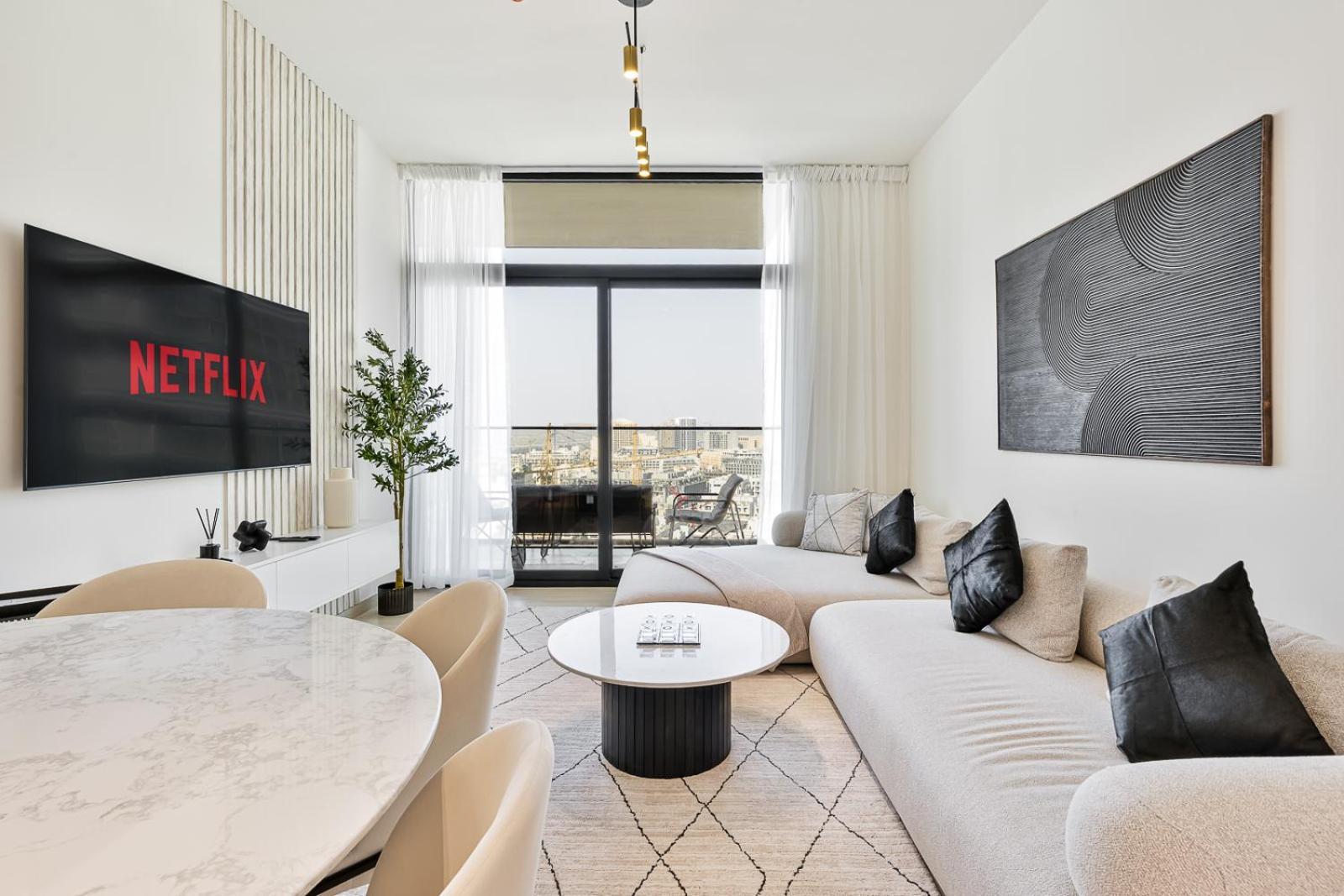 Luxury 3br With Pool And Gym Apartment *