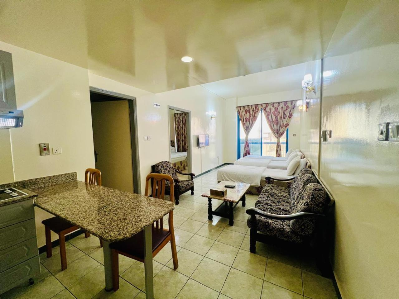Aparthotel Sky 2*