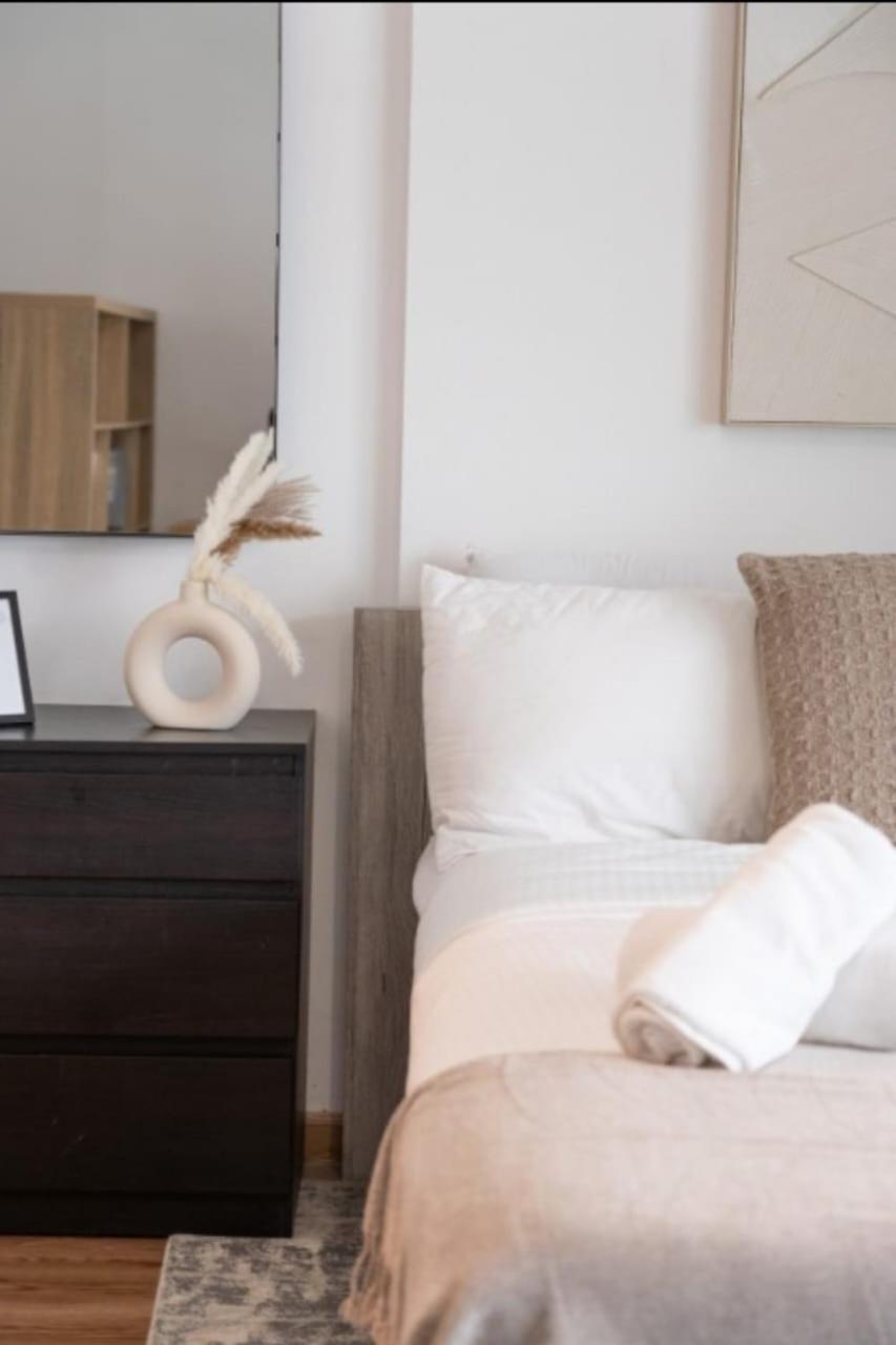 Diamond Marina - Offers Stunning 2-bedroom 5 Min Walking Distance Marina Jbr Beach, Metro And Marina Walk Dubai