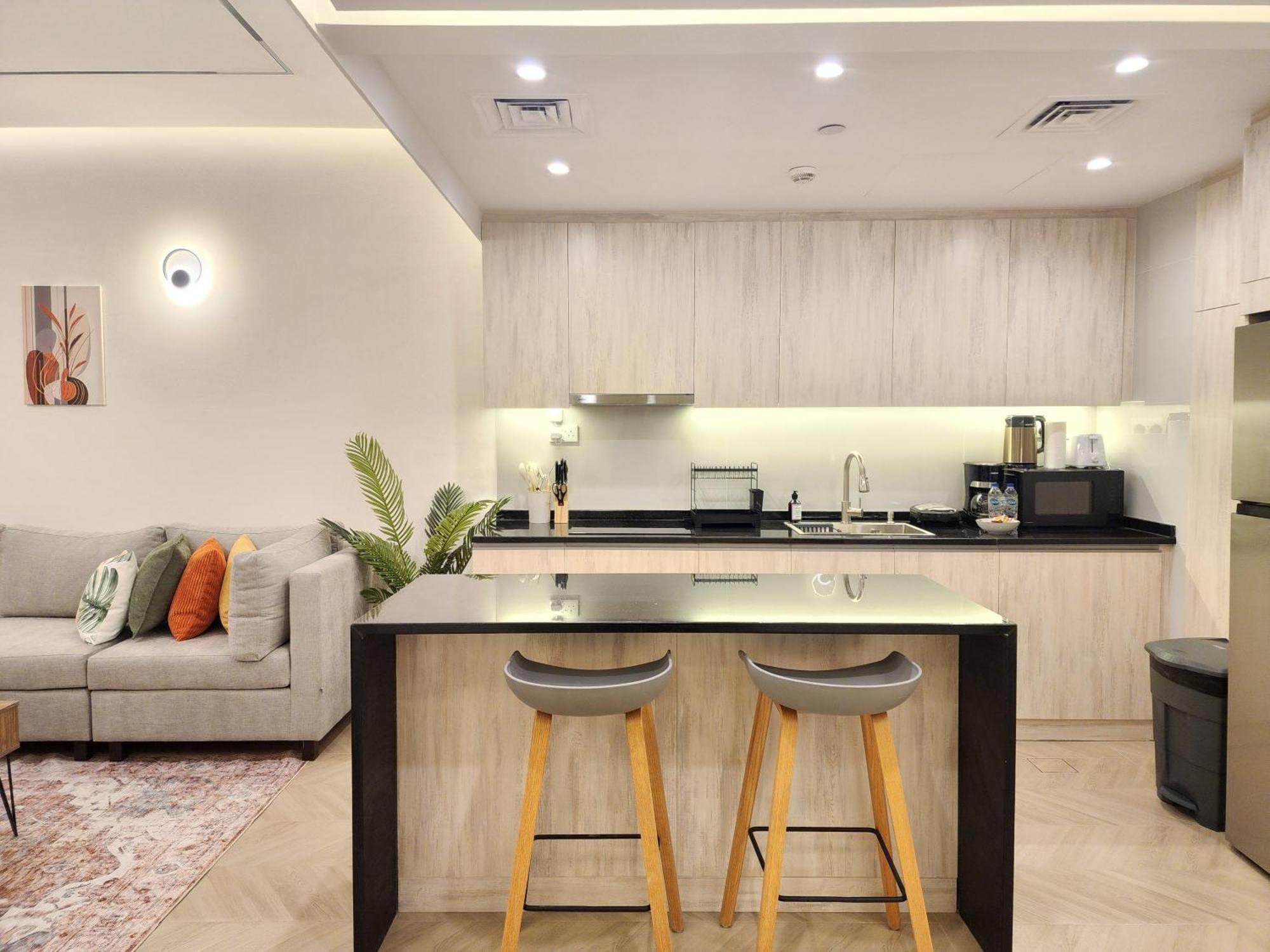 In Marina Apartment