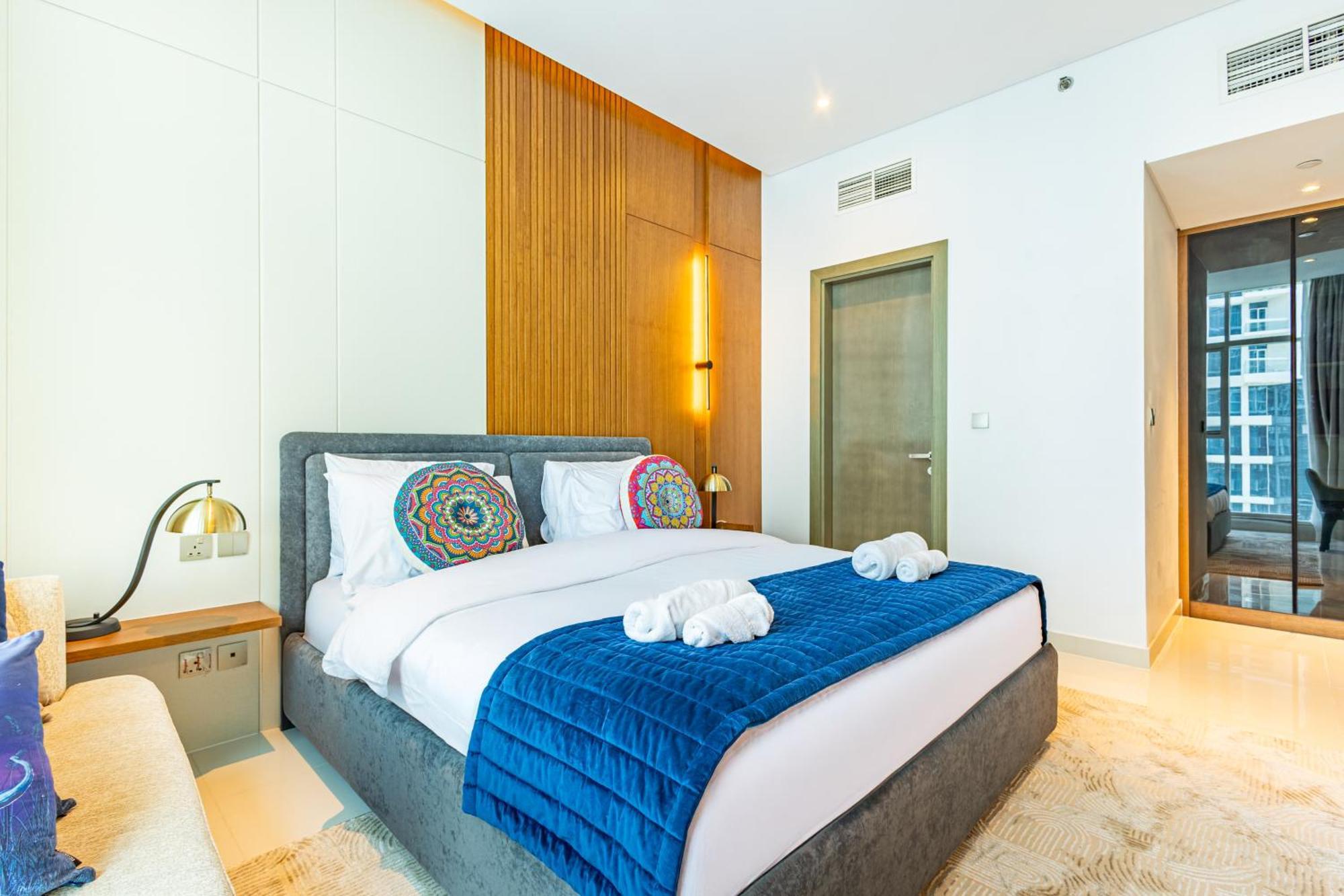Deluxe One-bedroom In Business Bay With Burj Khalifa And Canal View * Dubai